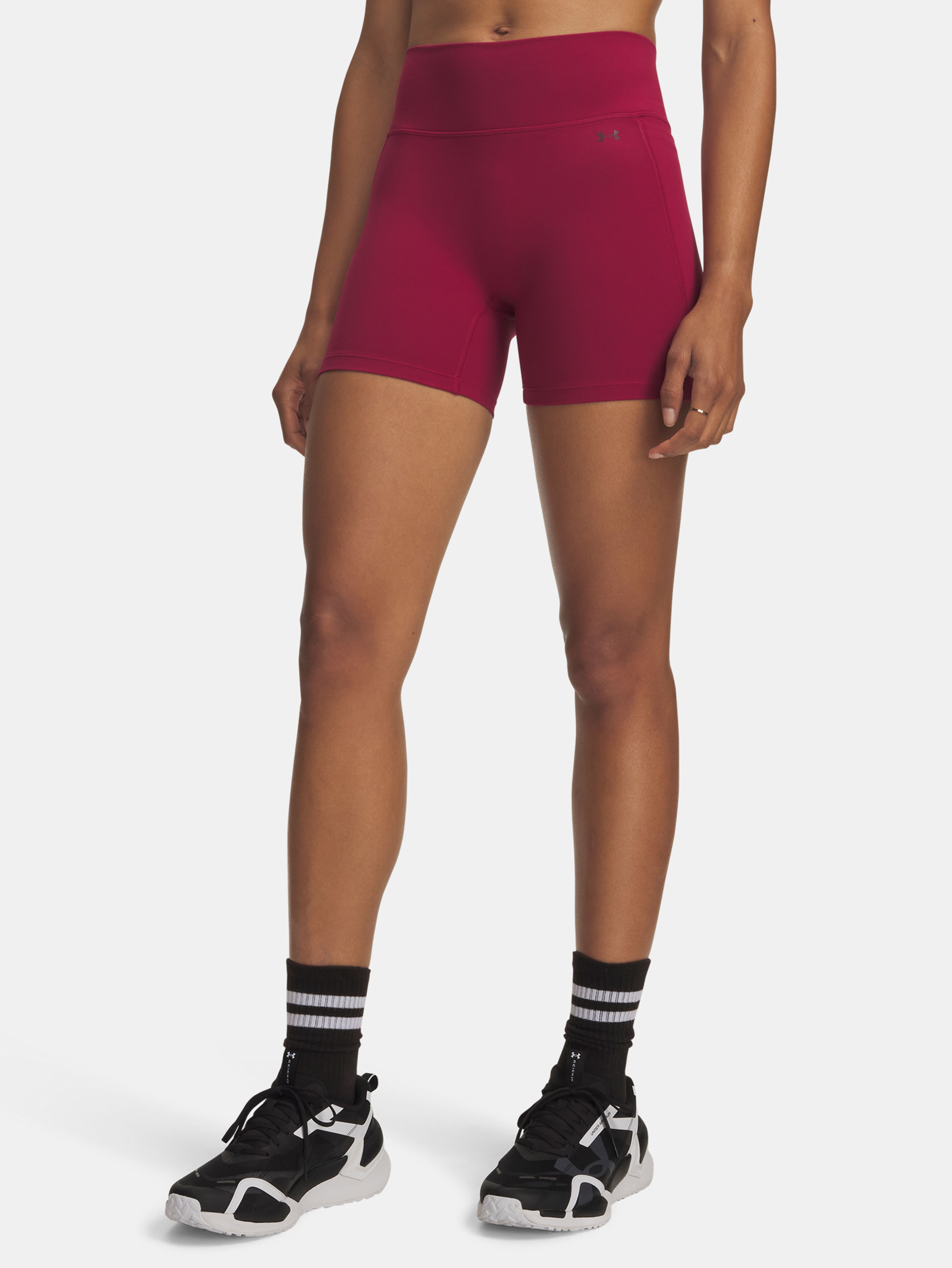 Dámské kraťasy Under Armour Motion Middy - 001