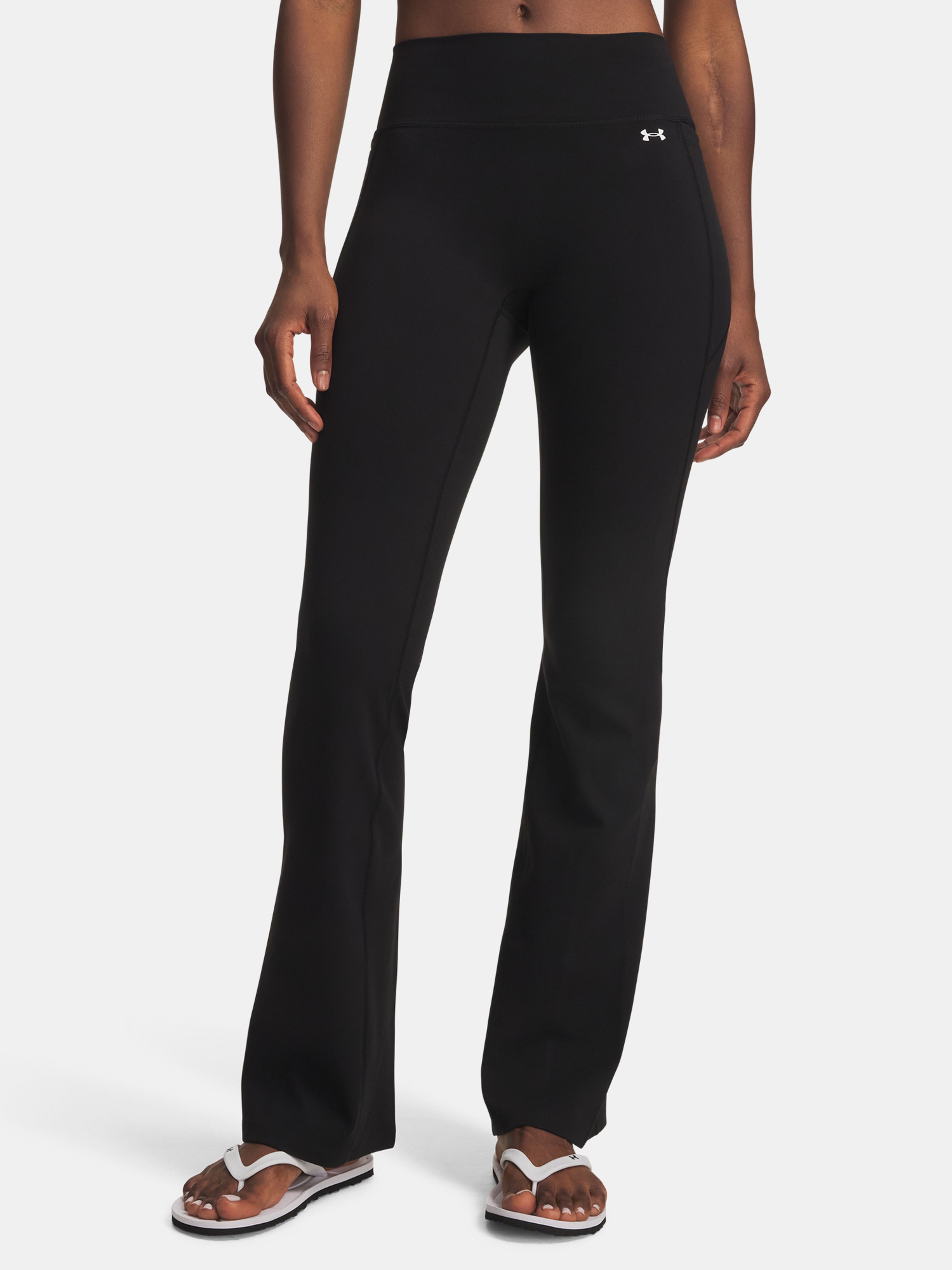Dámské sportovní kalhoty Under Armour Motion Boot Cut - 001