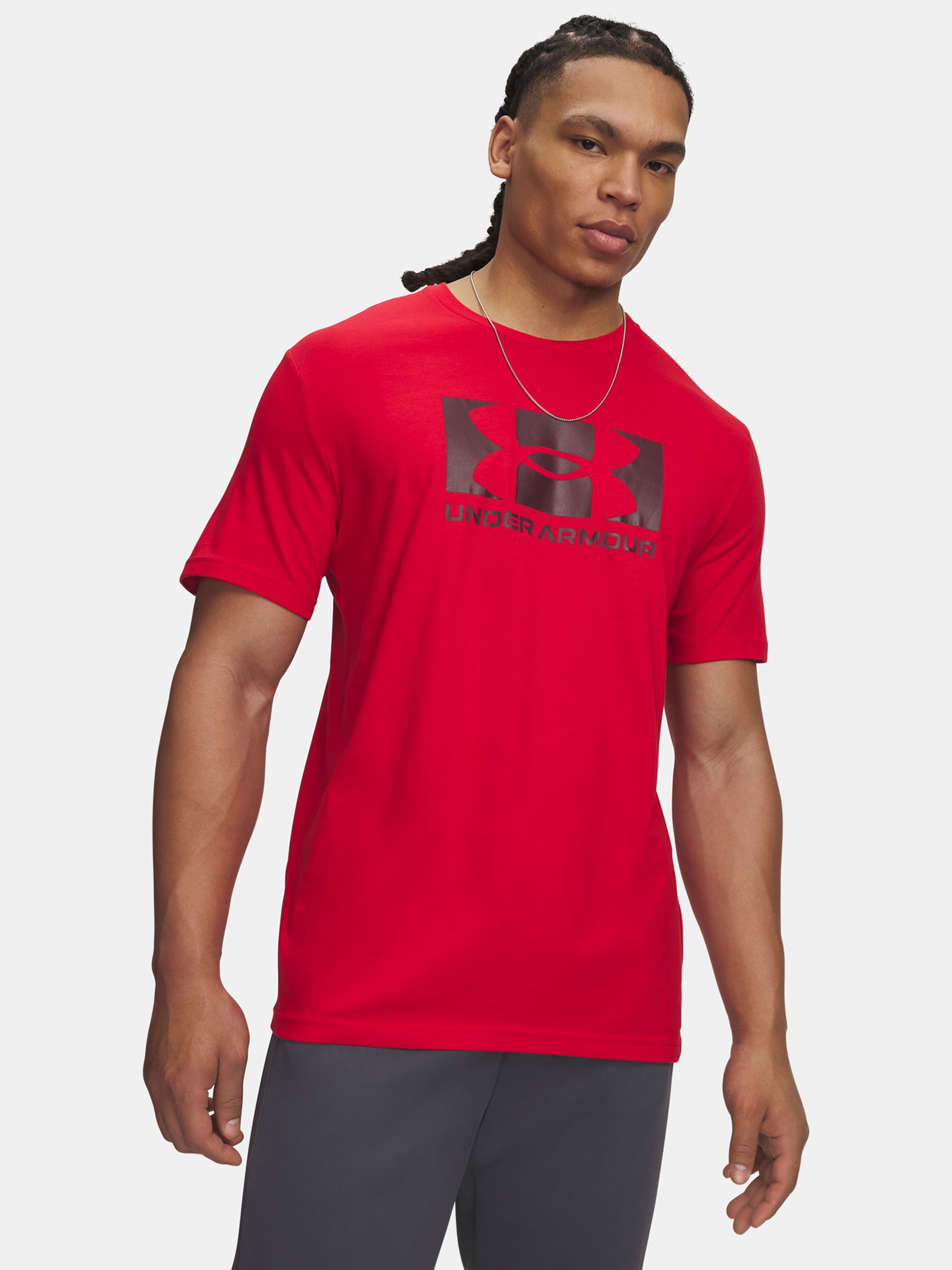 Vyriški marškinėliai Under Armour UA M CENTER BOXED LOGO SS - 001