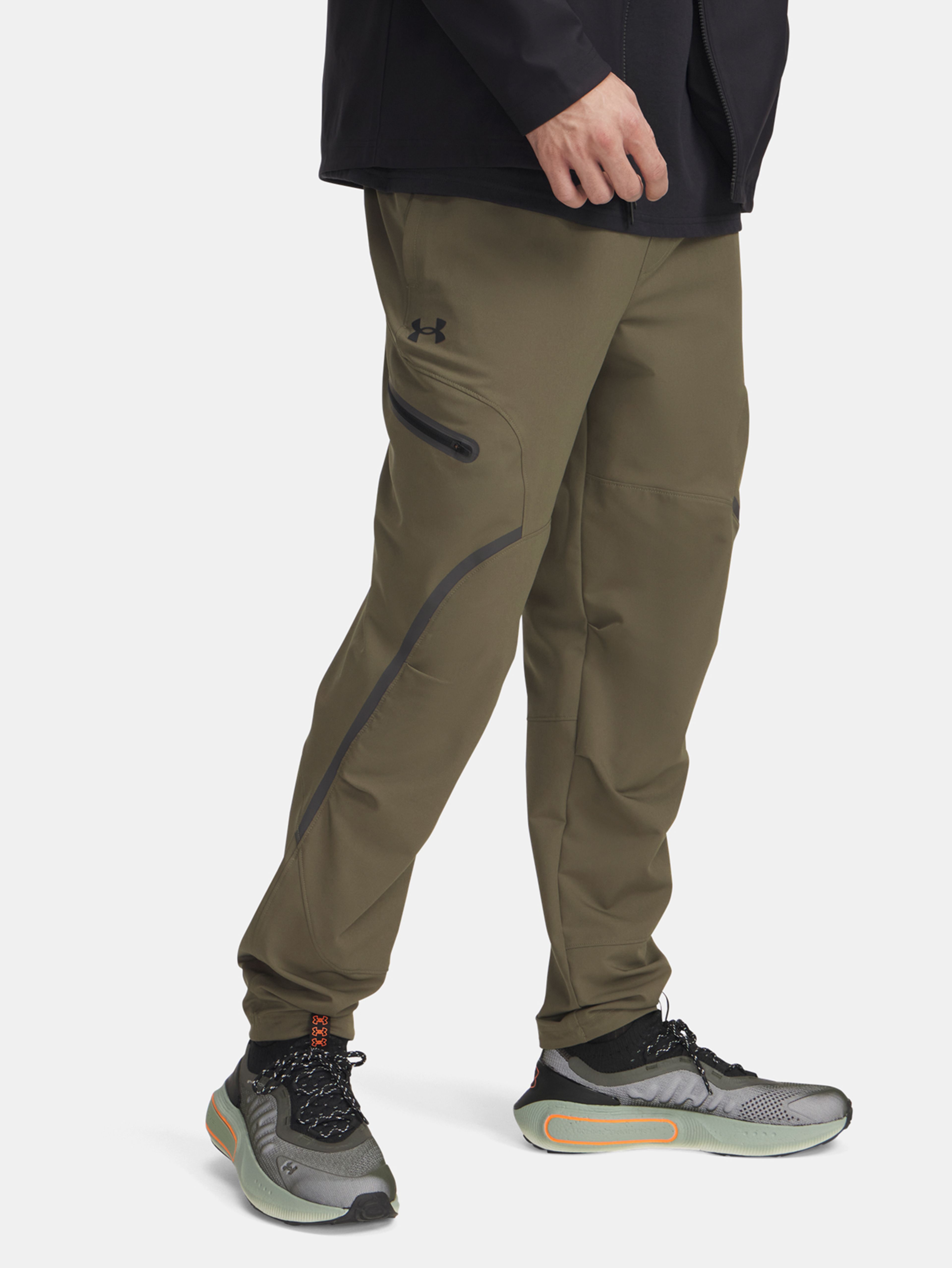 Férfi sportnadrág Under Armour UA Unstoppable Cargo Pant