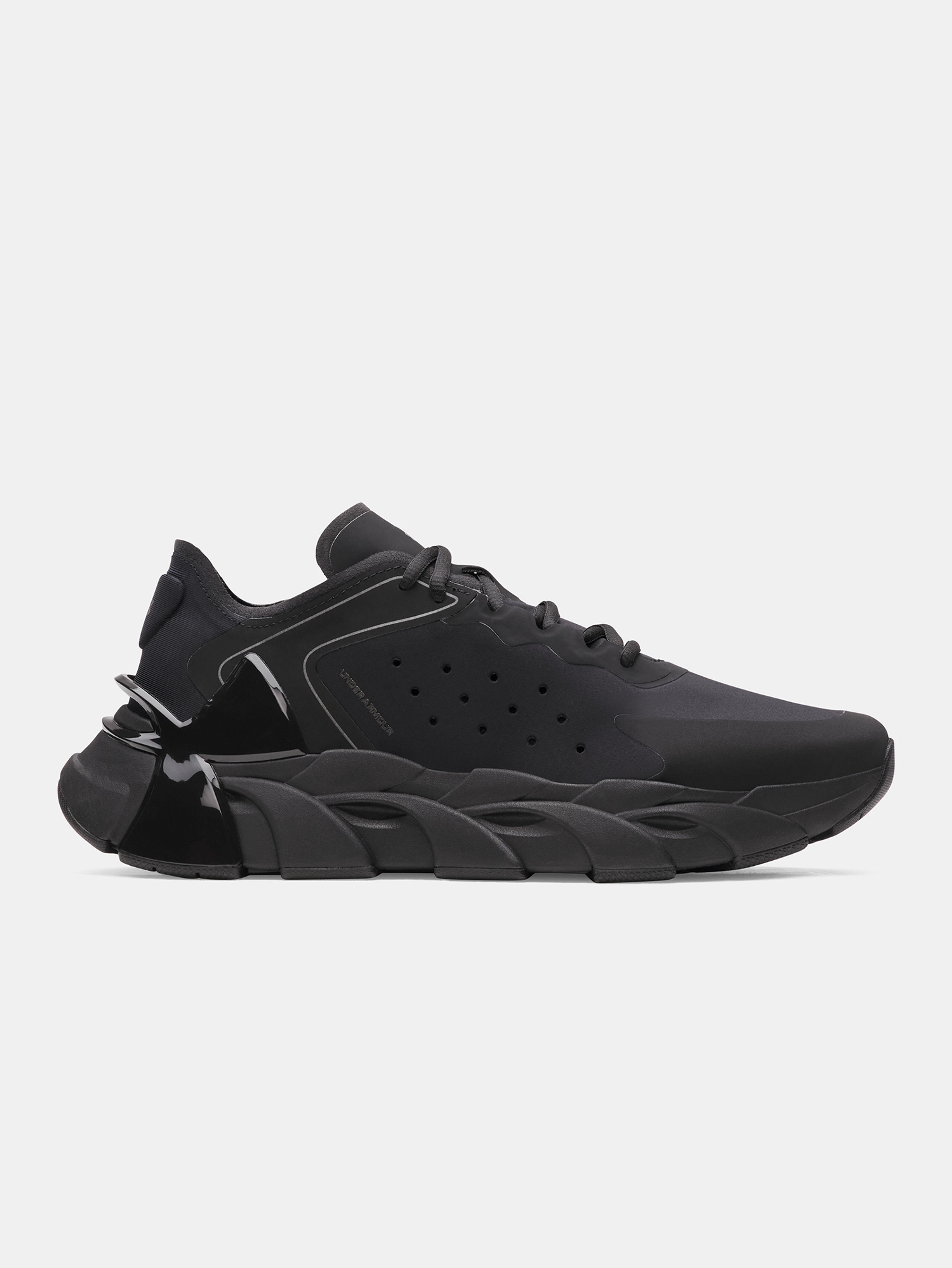Unisex čevlji Under Armour UA Halo Trainer-BLK