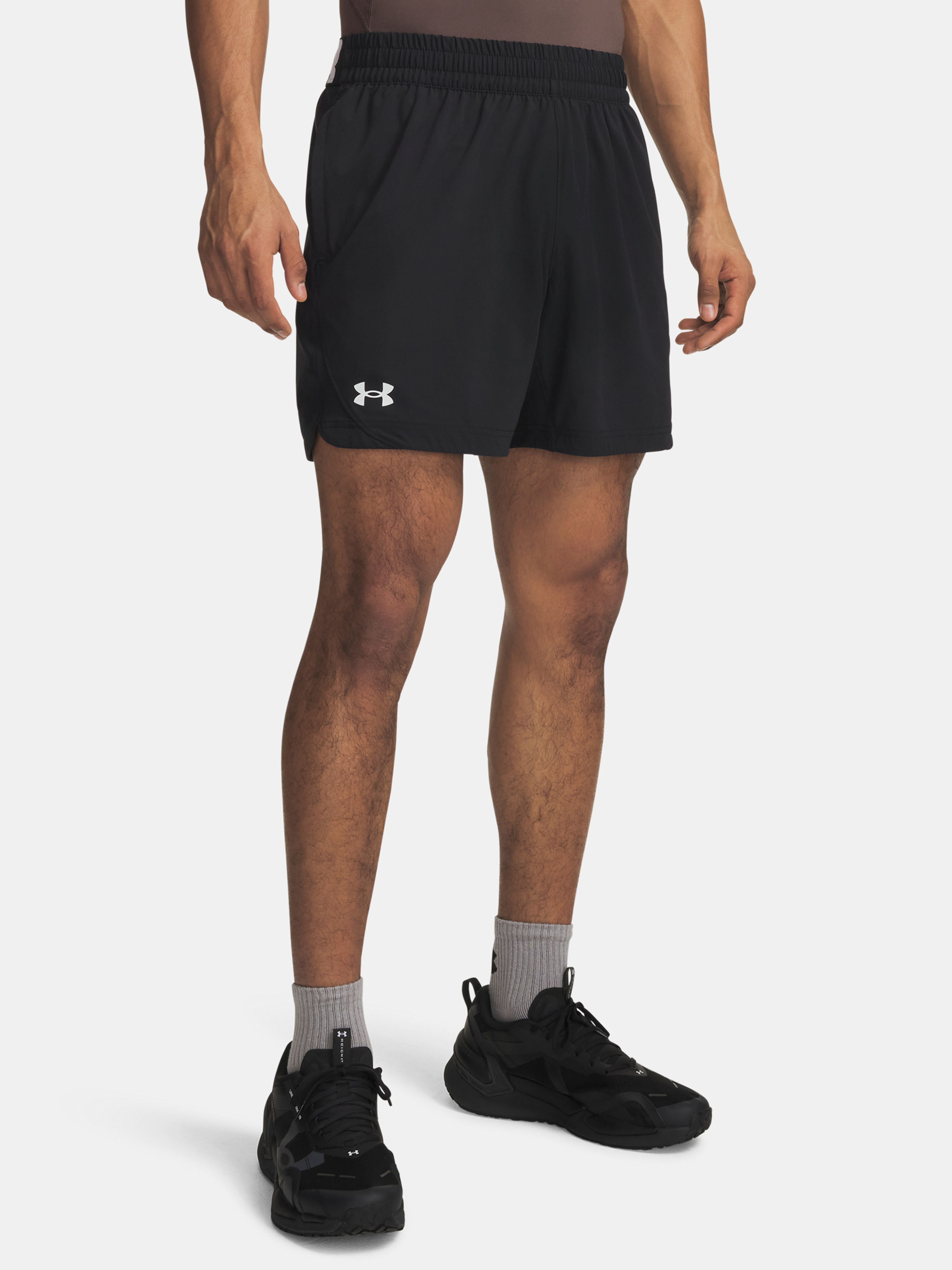Pánské kraťasy Under Armour Elevated Woven 6in Shorts - 001