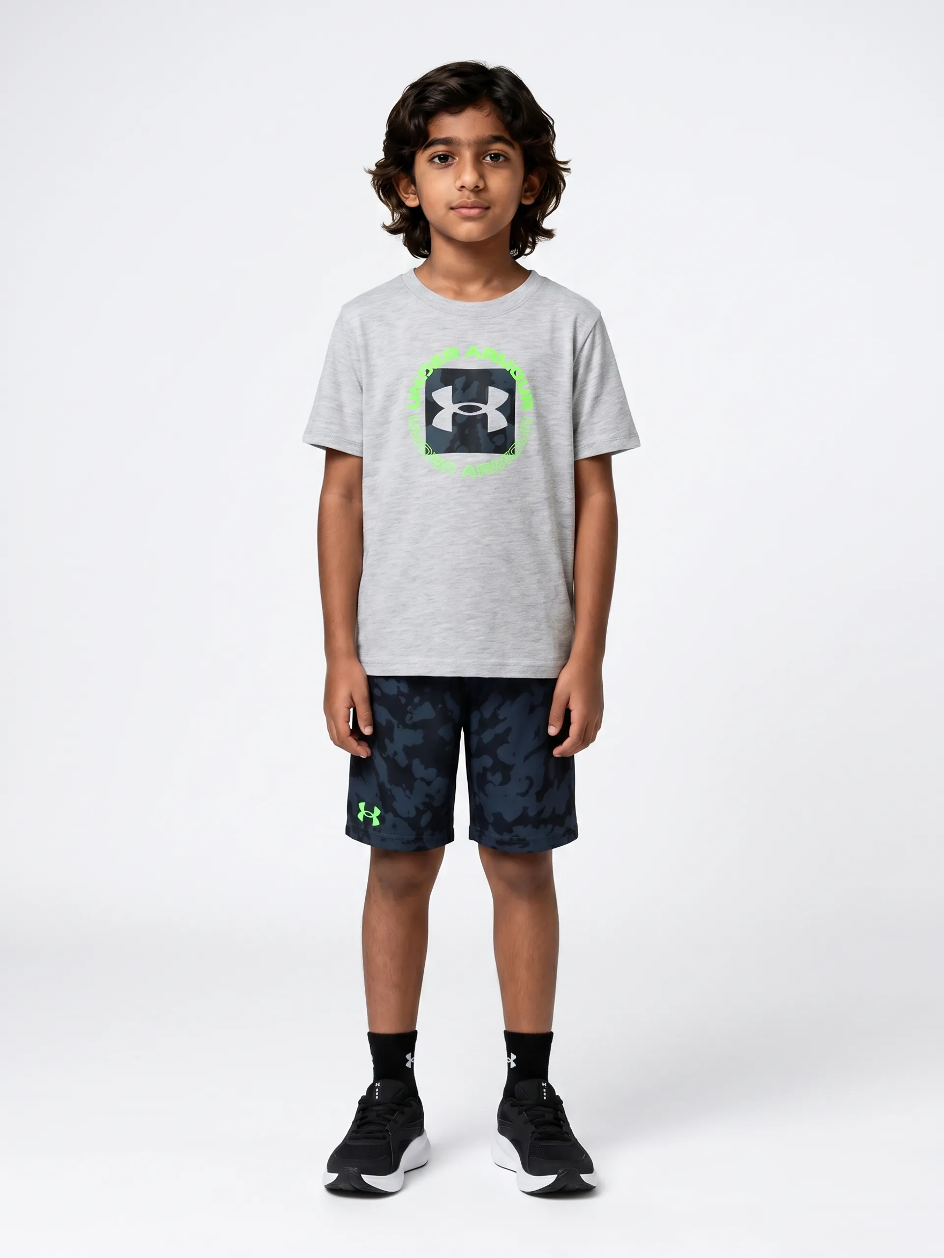 Fiú szett Under Armour UA PRINTED SS SHORT SET-GRY - 001