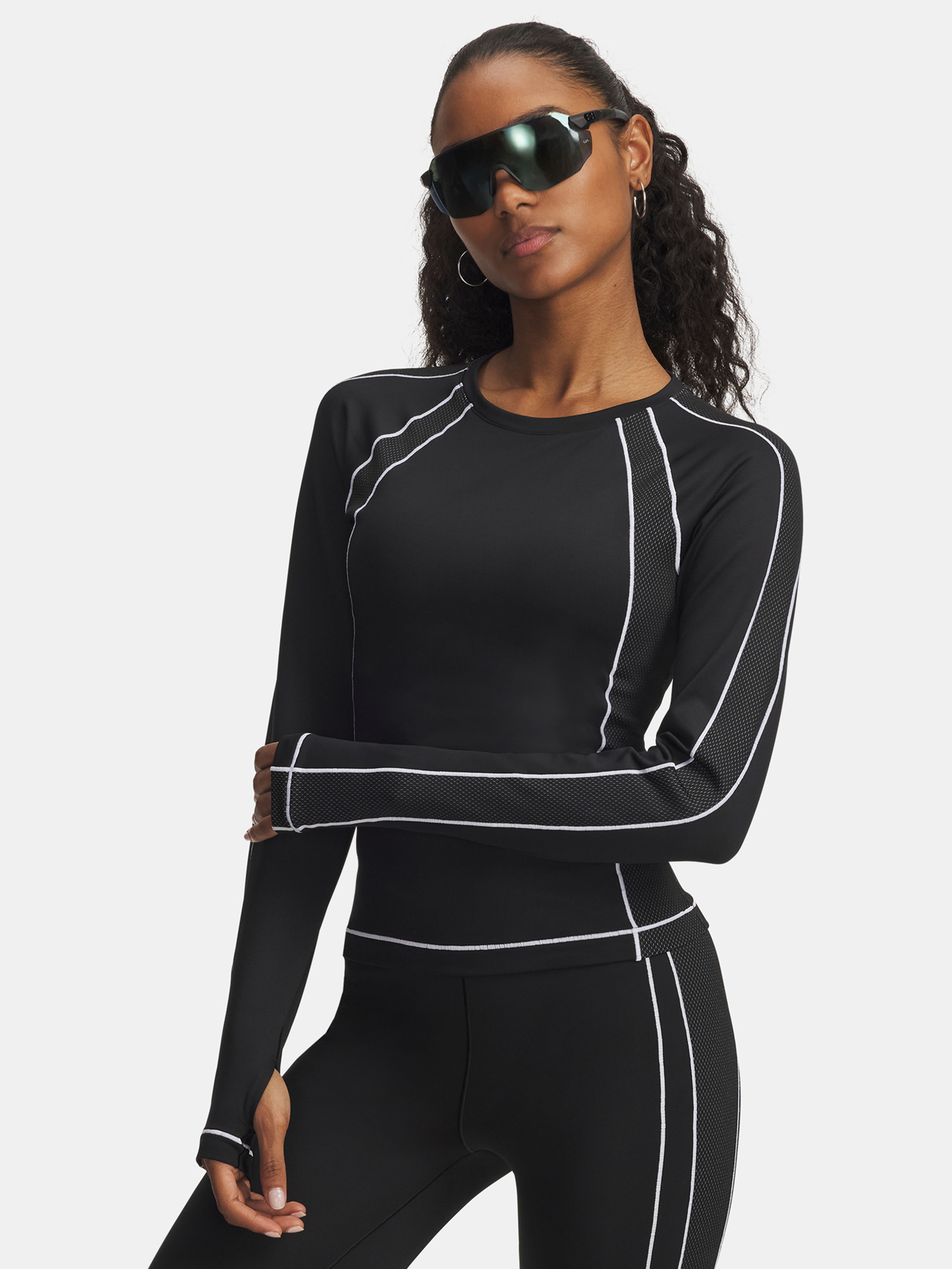 Dámske tričko Under Armour UA ColdGear Textured Crew-BLK