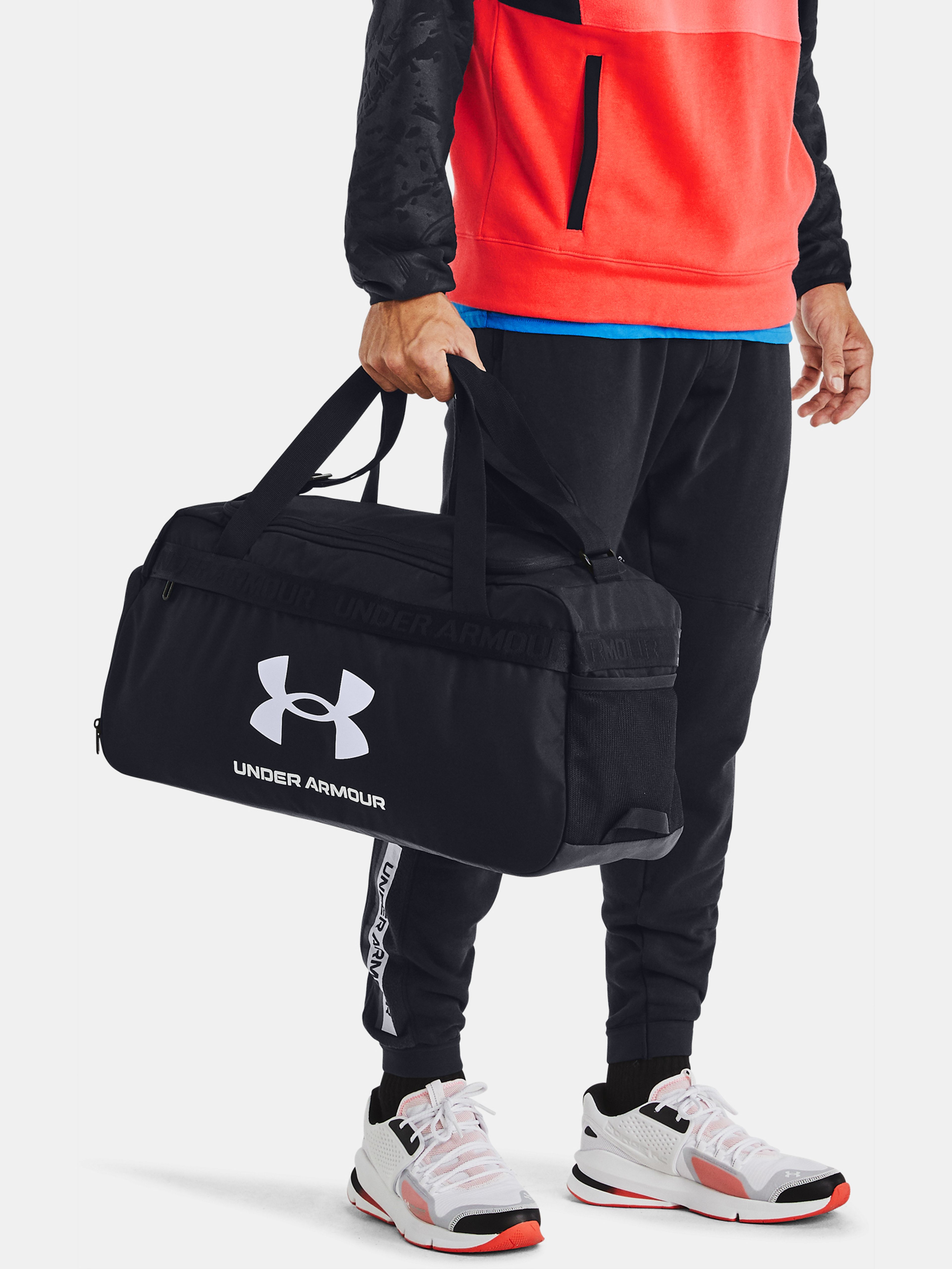 Unisex táska Under Armour UA Loudon Duffle MD-BLK