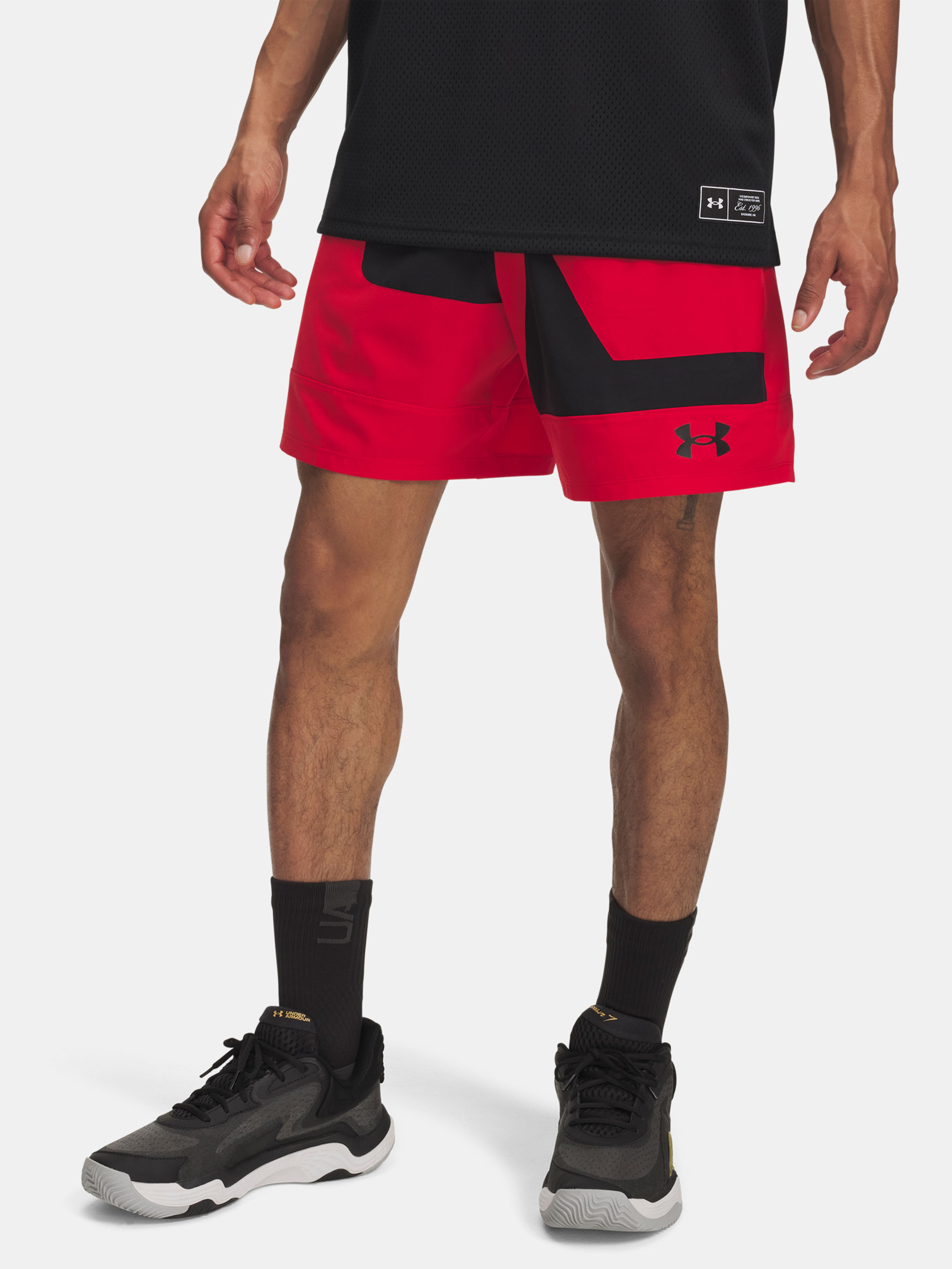 Moške kratke hlače Under Armour UA M Zone 7in Wvn Short Grphc-RED