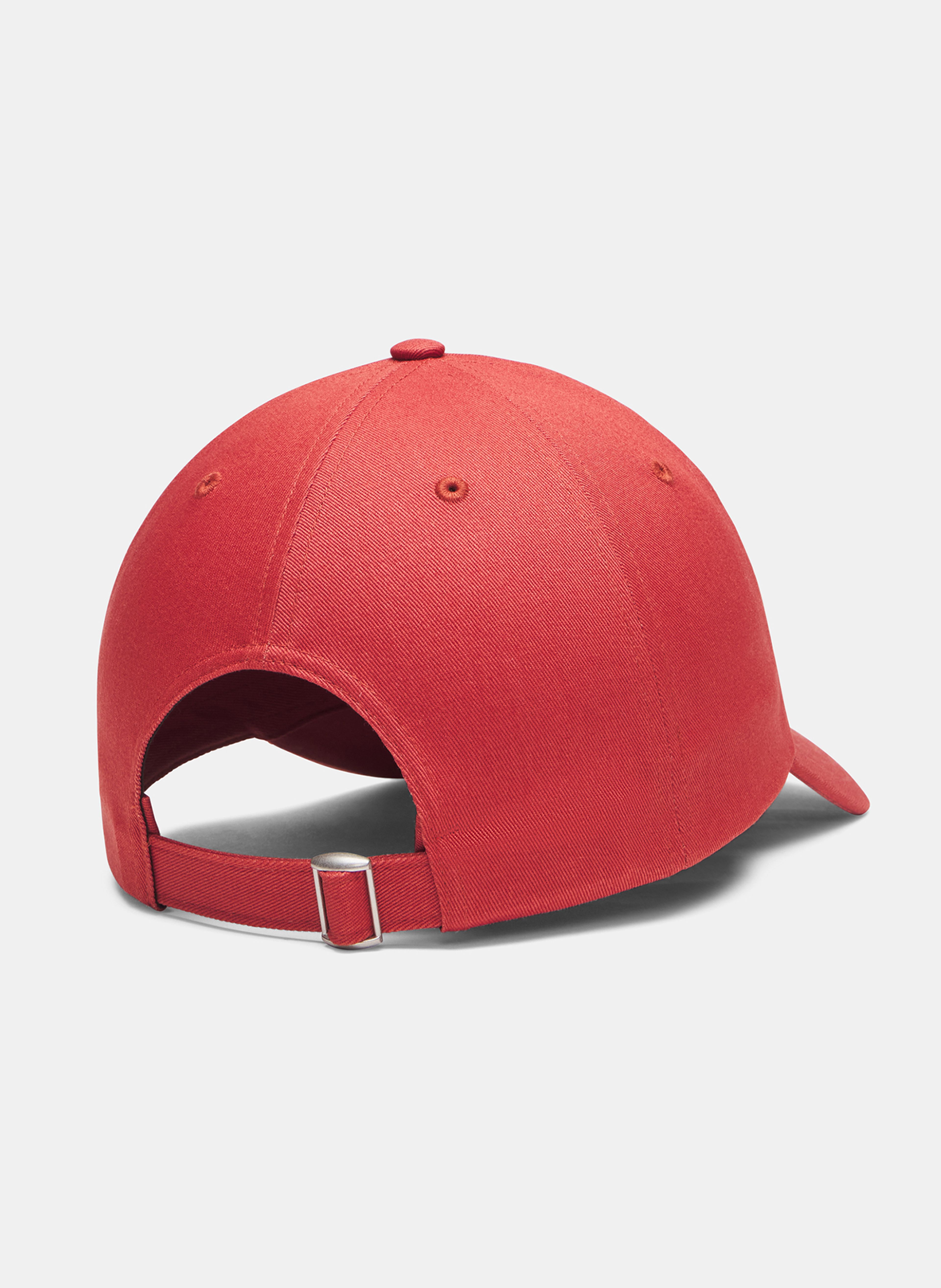 Unisex šilt kapa Under Armour Essential Low ADJ - 002