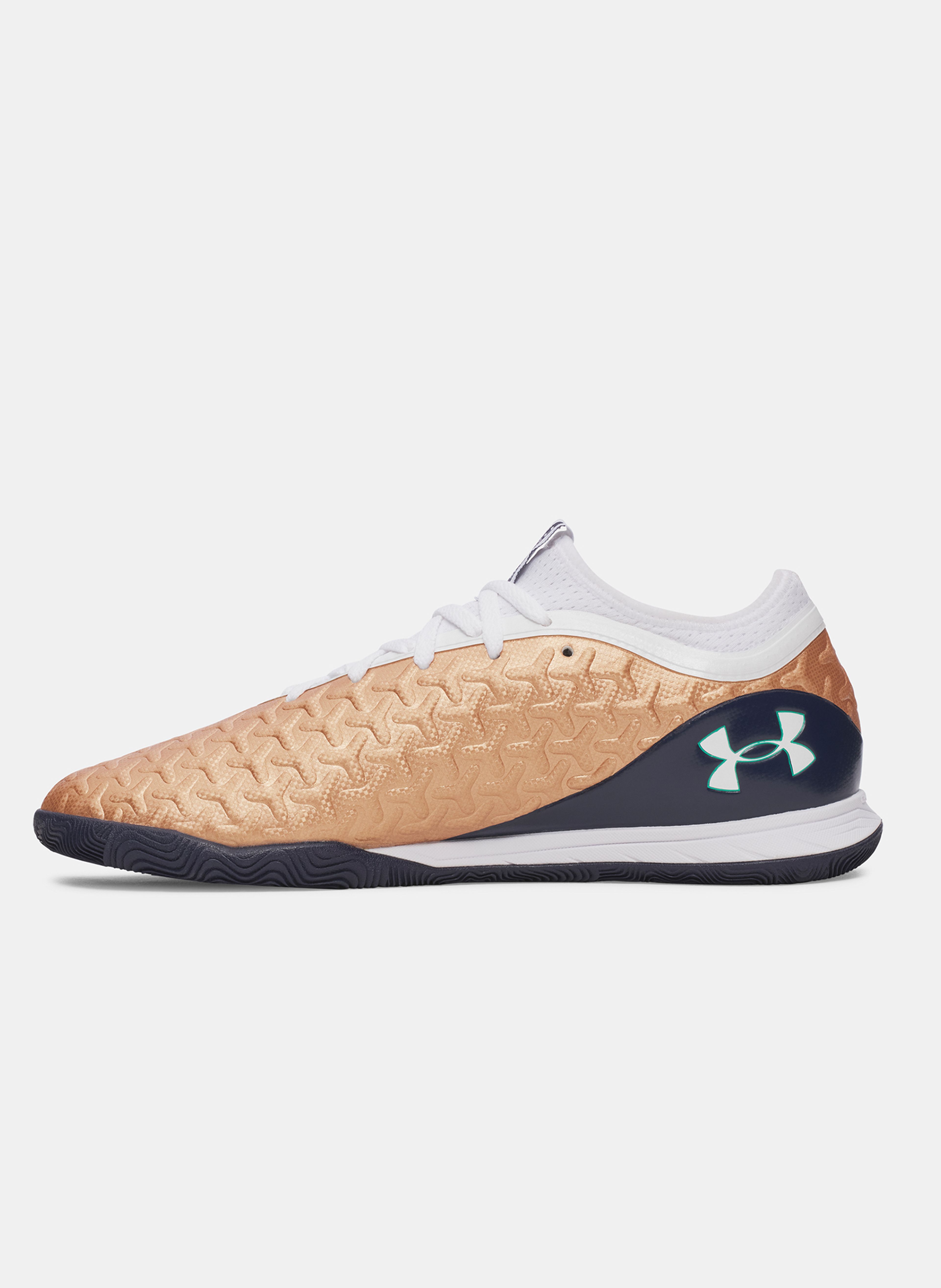 Unisexové sálovky Under Armour UA Magnetico Select 6 IN - 002