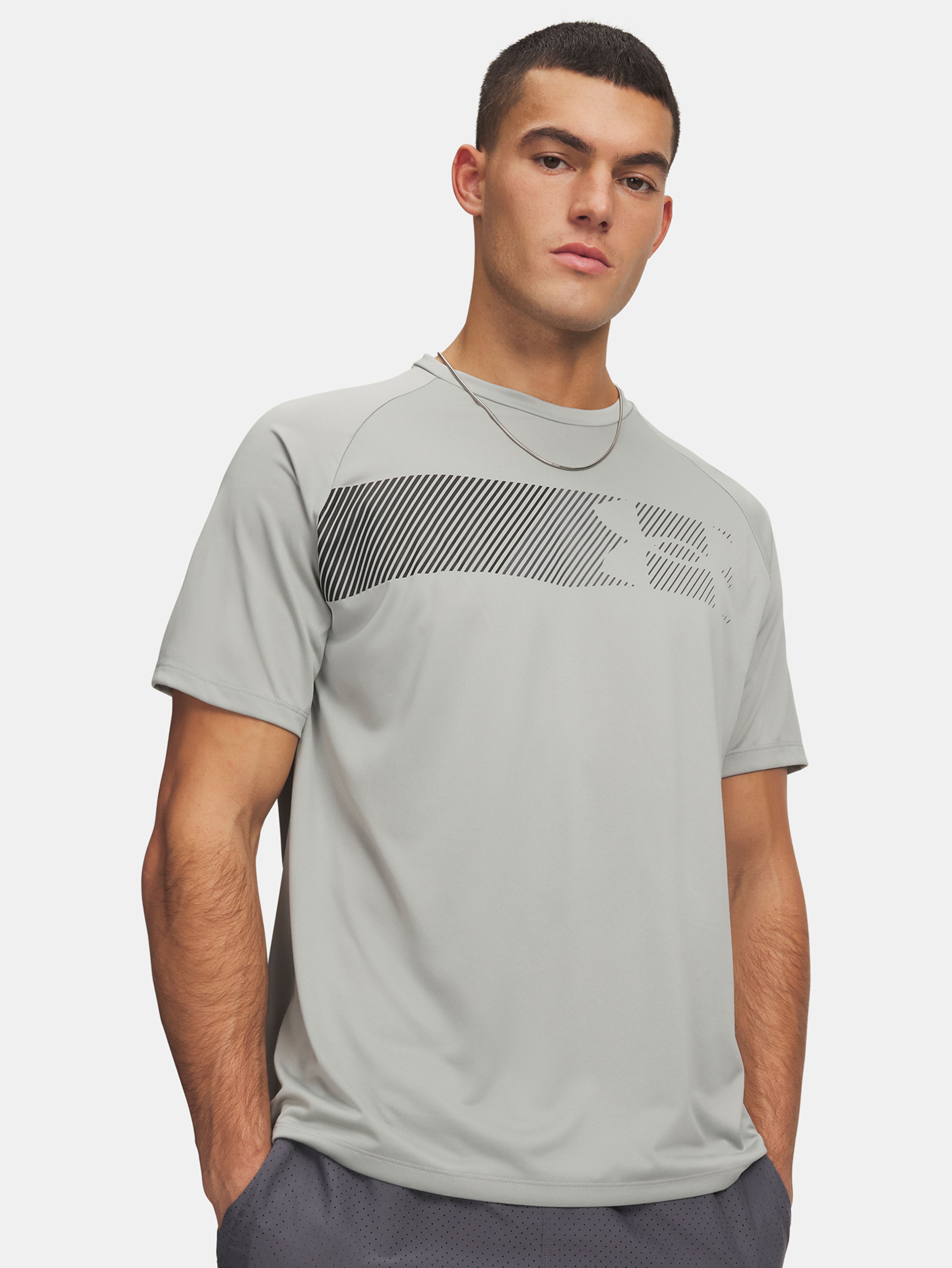 Pánske tričko Under Armour UA Tech Graphic Tee - 001