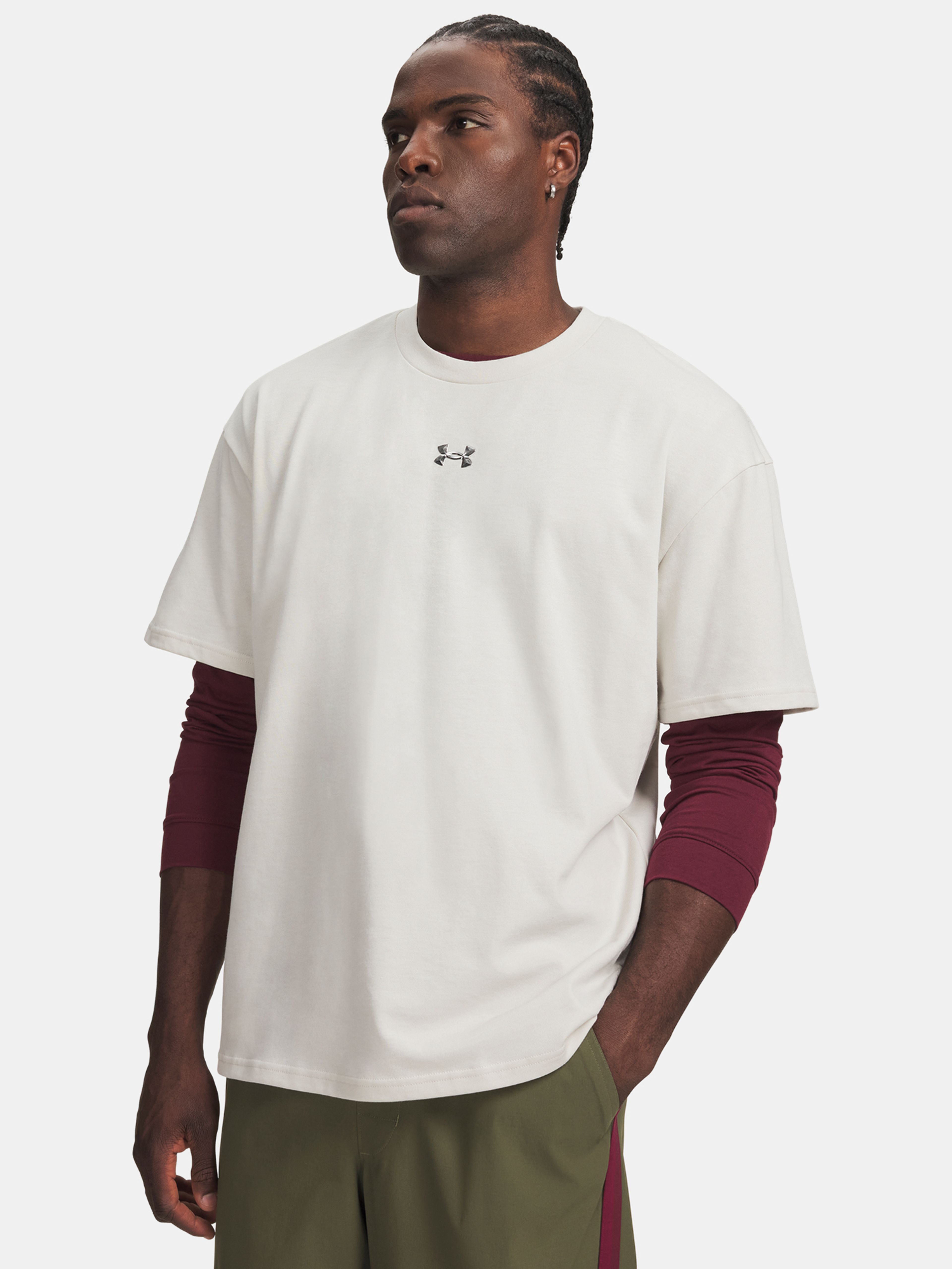 Vyriški marškinėliai Under Armour UA M HWT METAL LOGO SS - 001