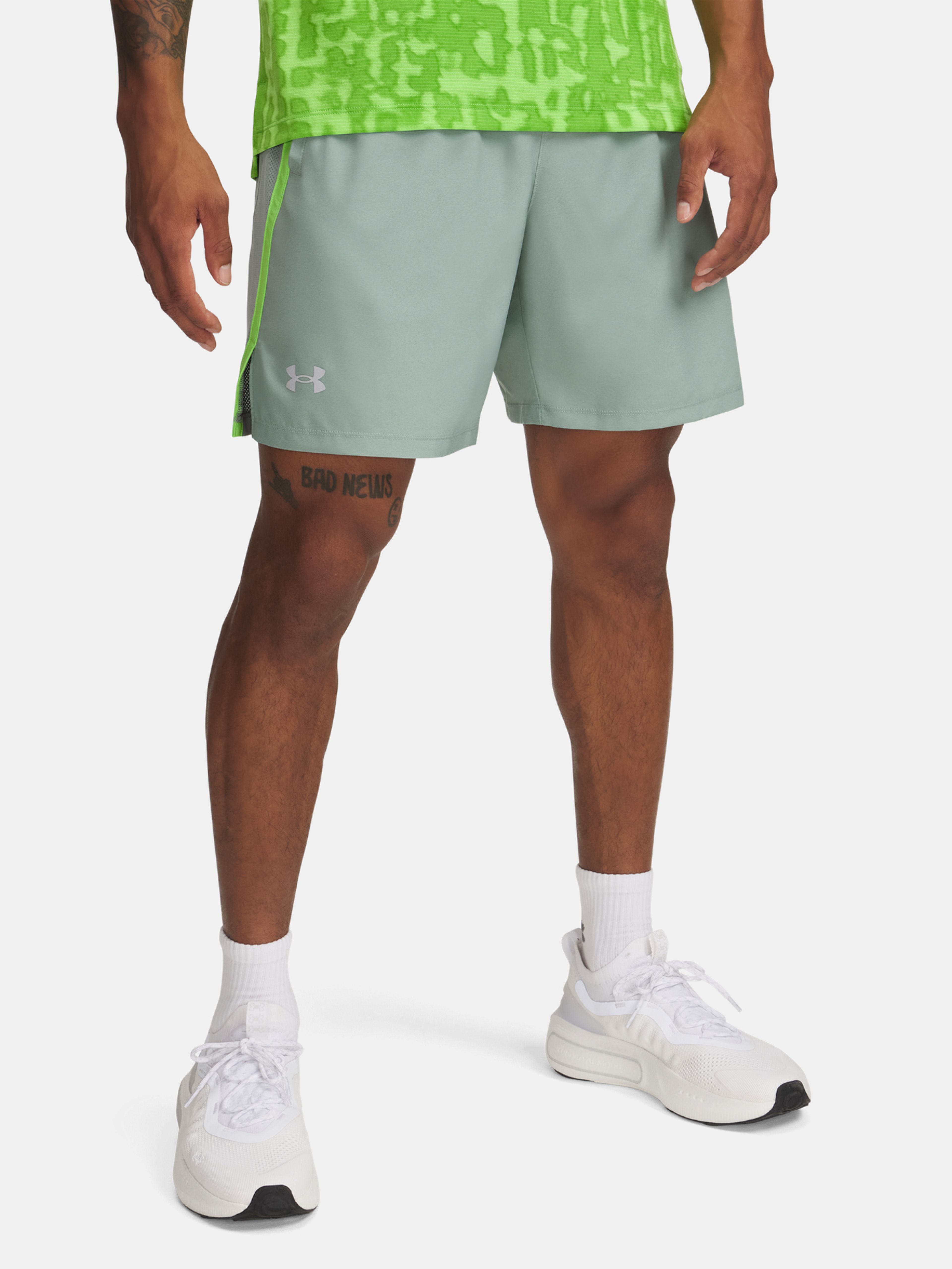 Férfi rövidnadrágok Under Armour UA LAUNCH 7'' SHORTS