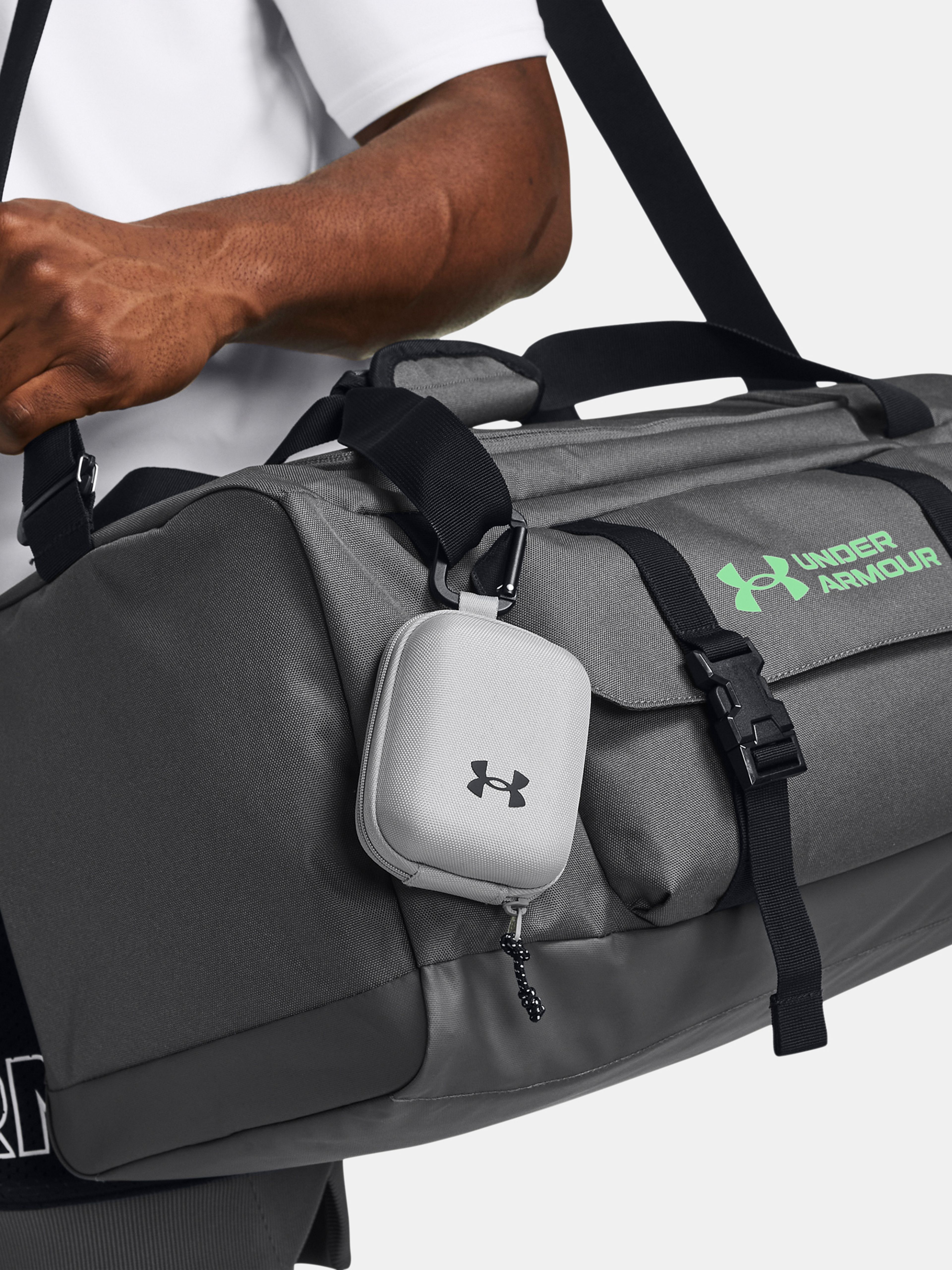 Unisexové pouzdro Under Armour UA Contain Micro - 005