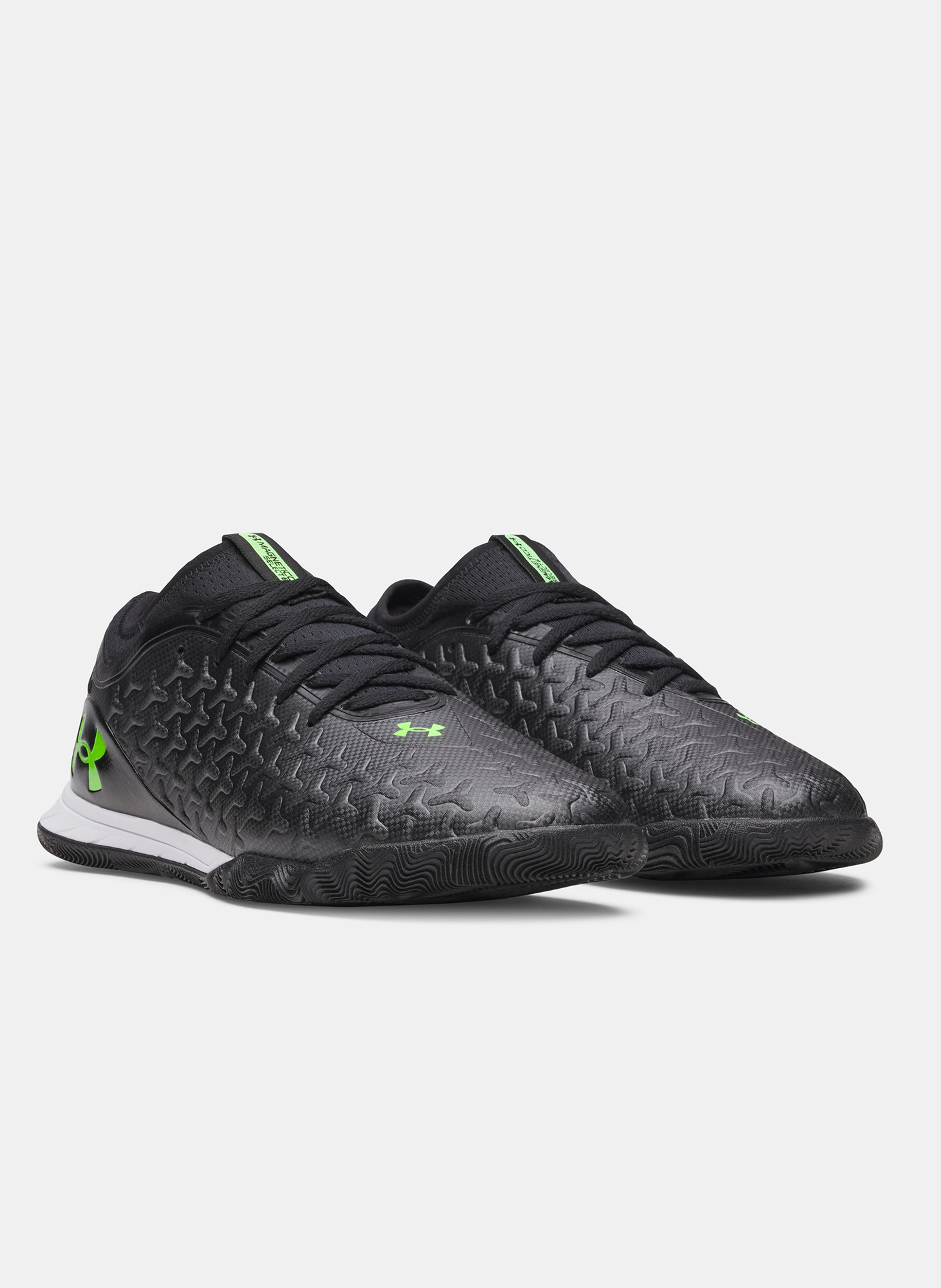 Unisex nogometni čevlji Under Armour UA Magnetico Select 6 IN - 003