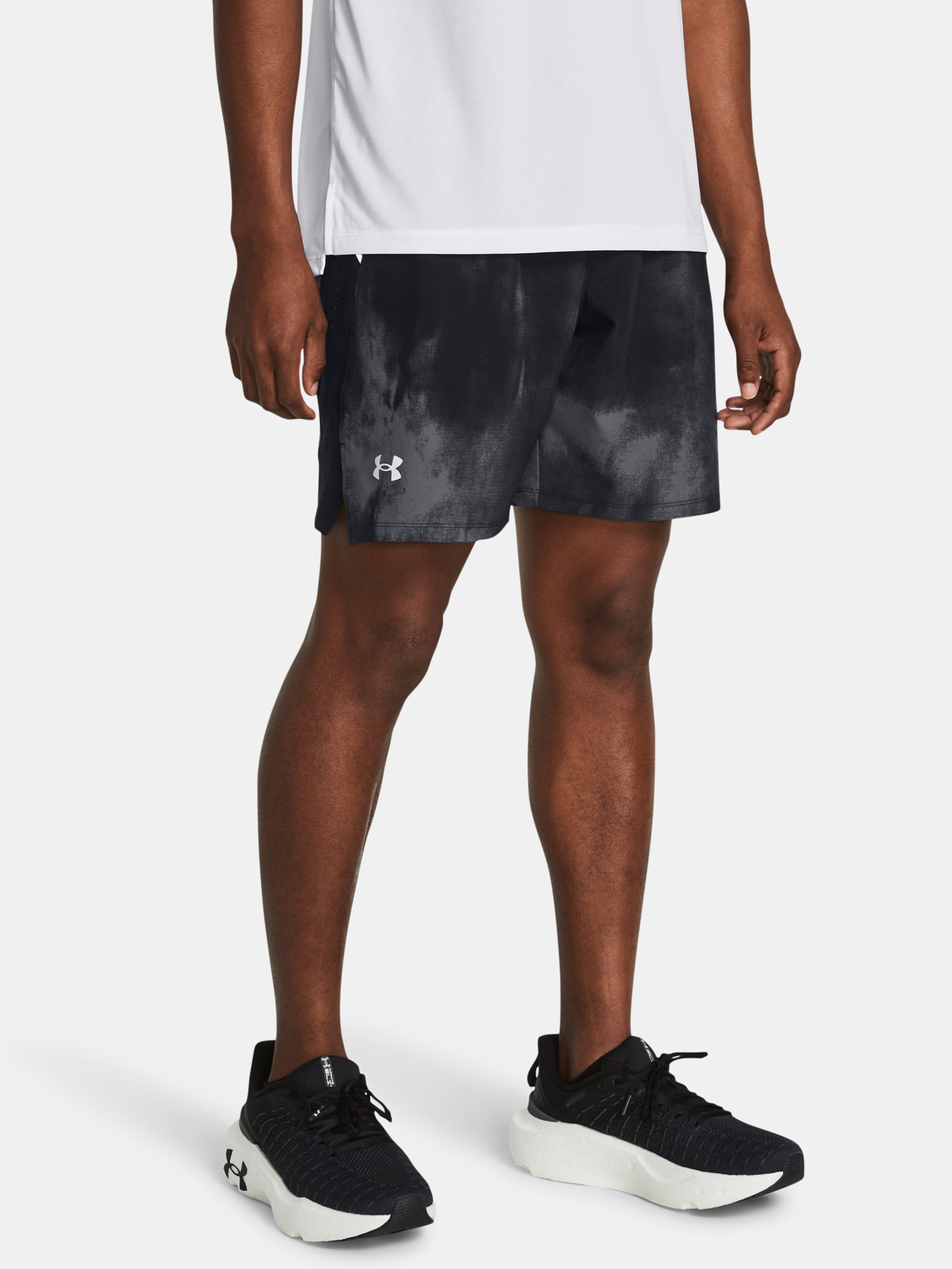 Férfi rövidnadrágok Under Armour UA LAUNCH PRO 7'' PRINTED SHORTS