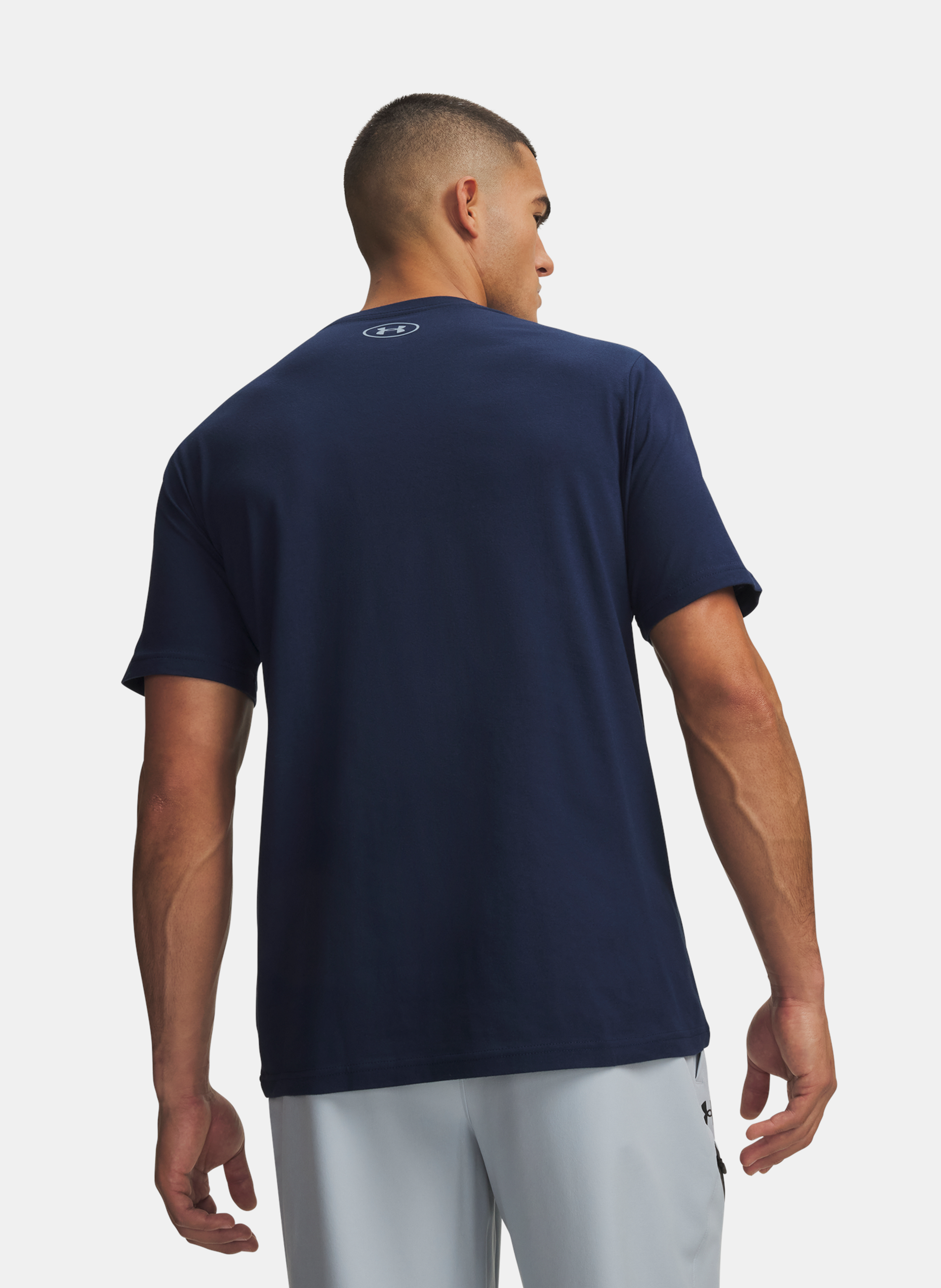 Vyriški marškinėliai Under Armour UA M CENTER BOXED LOGO SS - 002