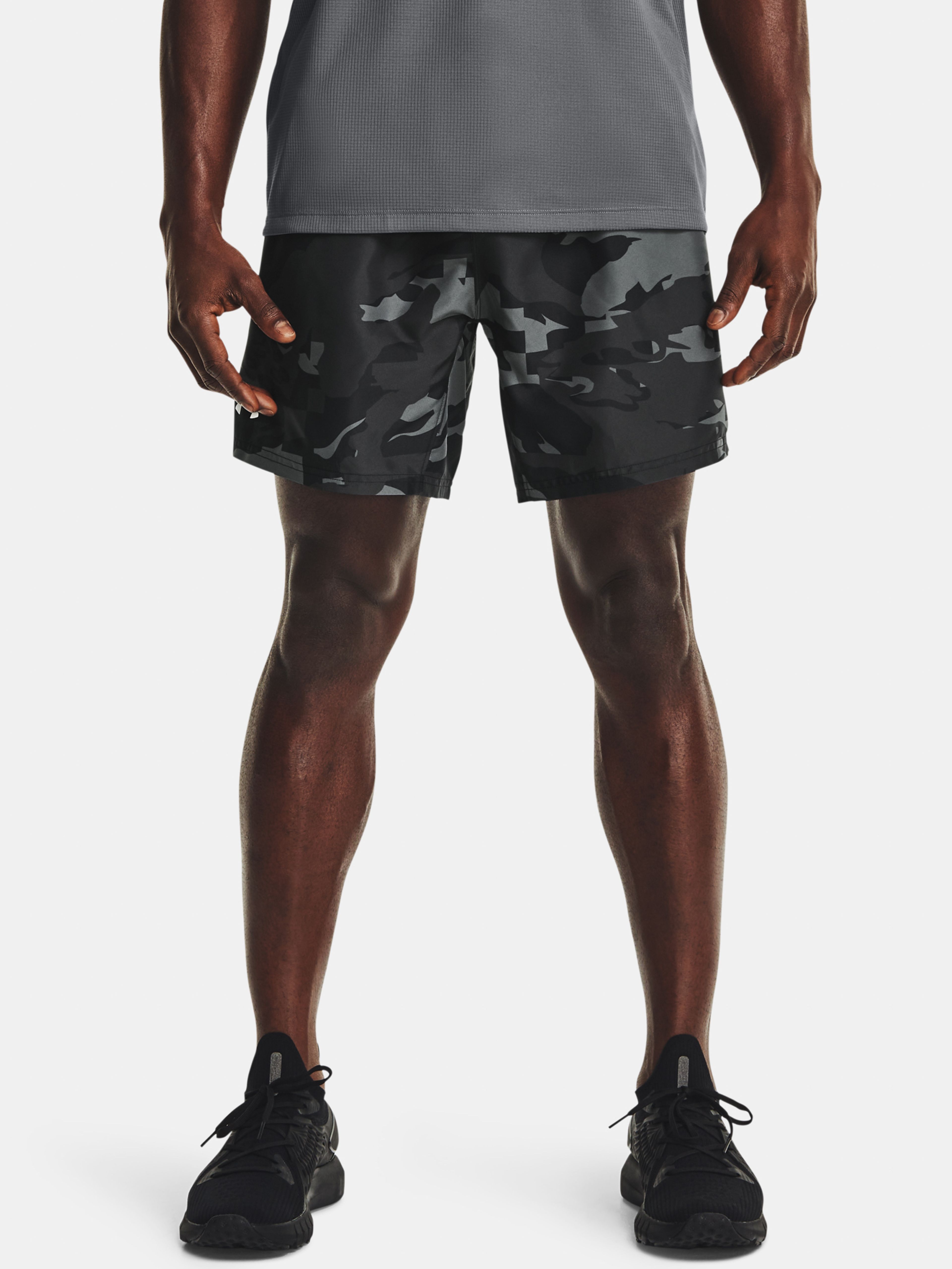 Férfi rövidnadrágok Under Armour Speed Stride Print Short