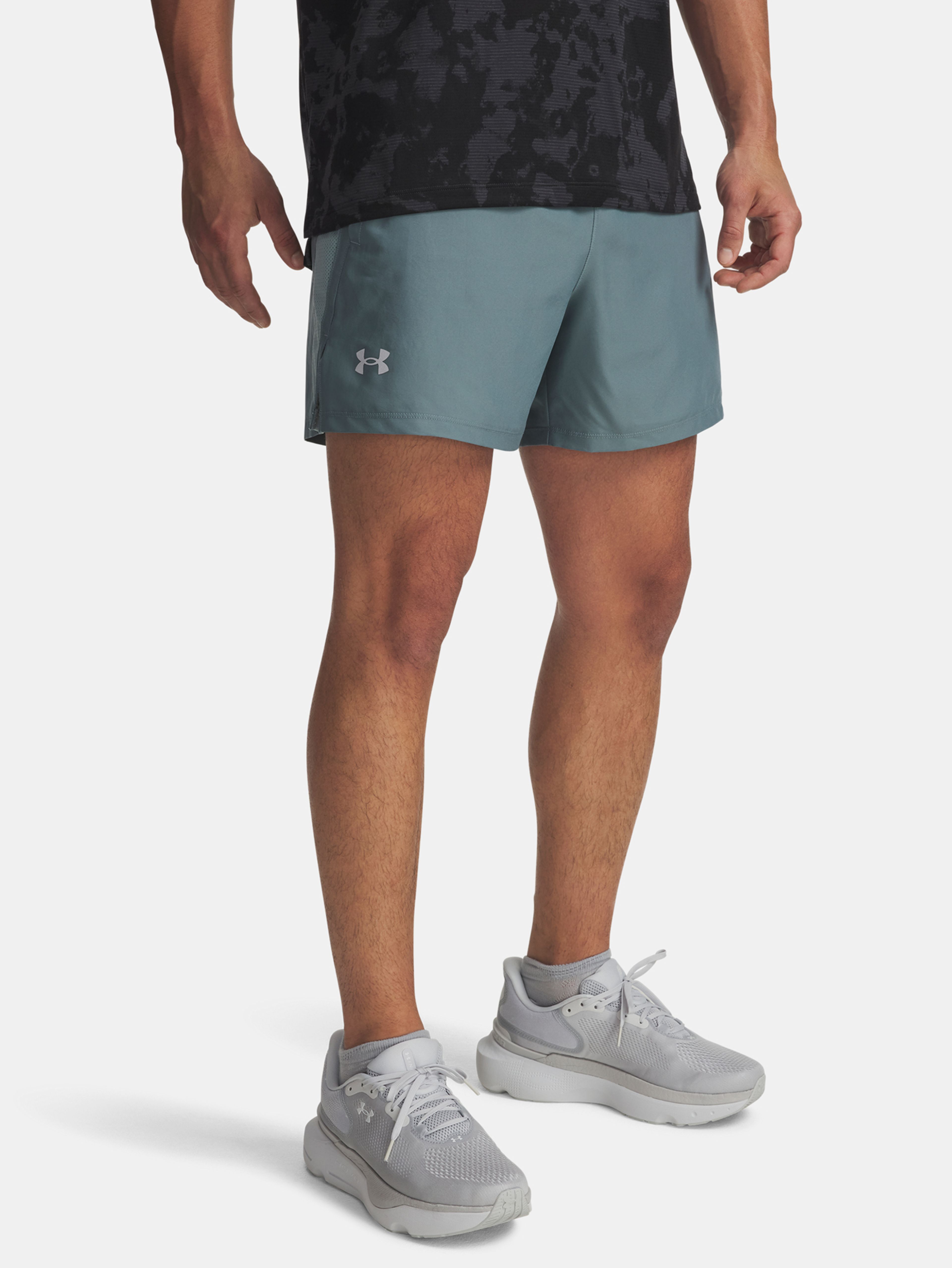 Férfi rövidnadrágok Under Armour UA LAUNCH 5'' SHORTS-BLU
