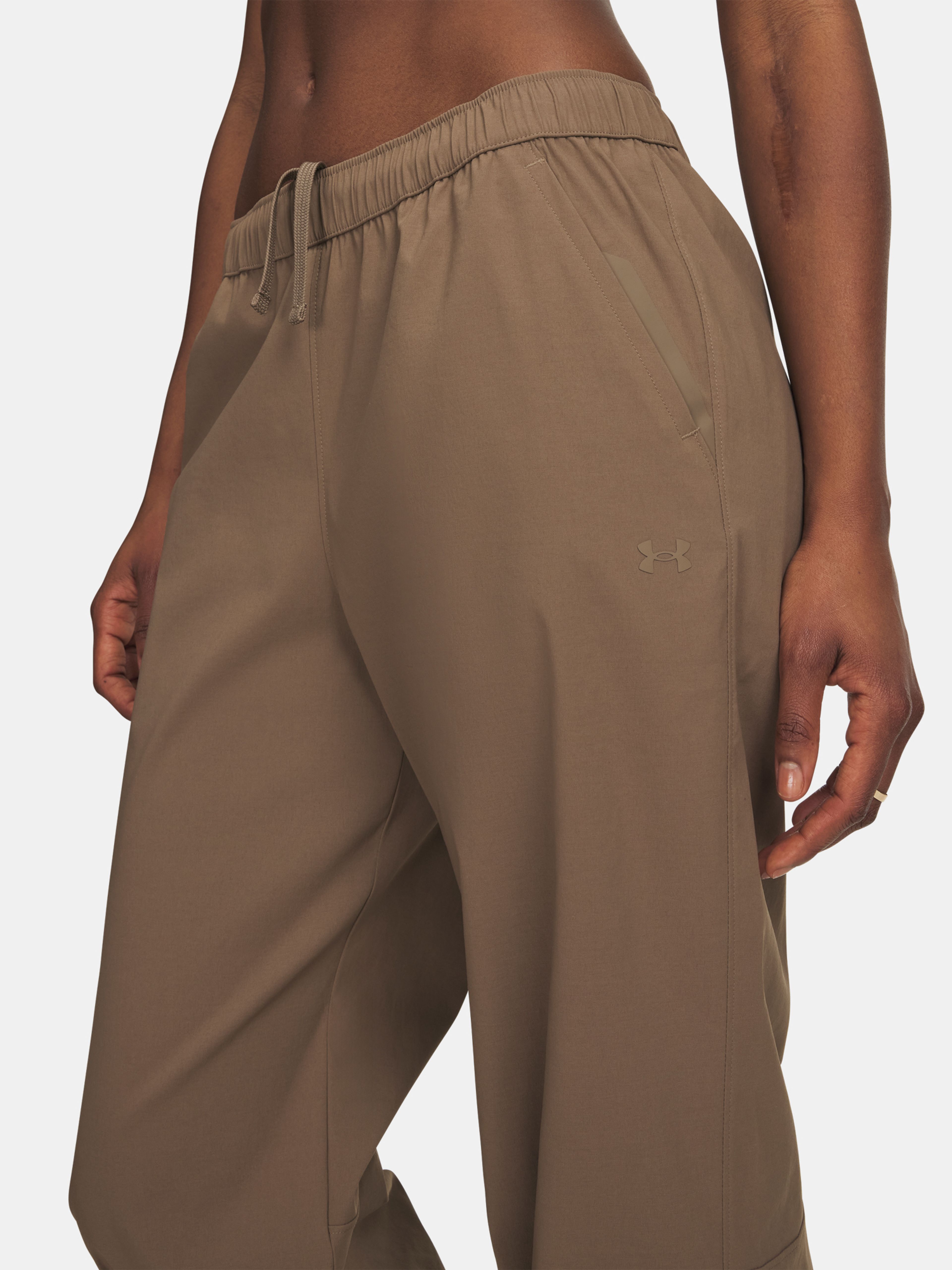Dámske tepláky Under Armour Unstoppable Wvn Jogger - 003