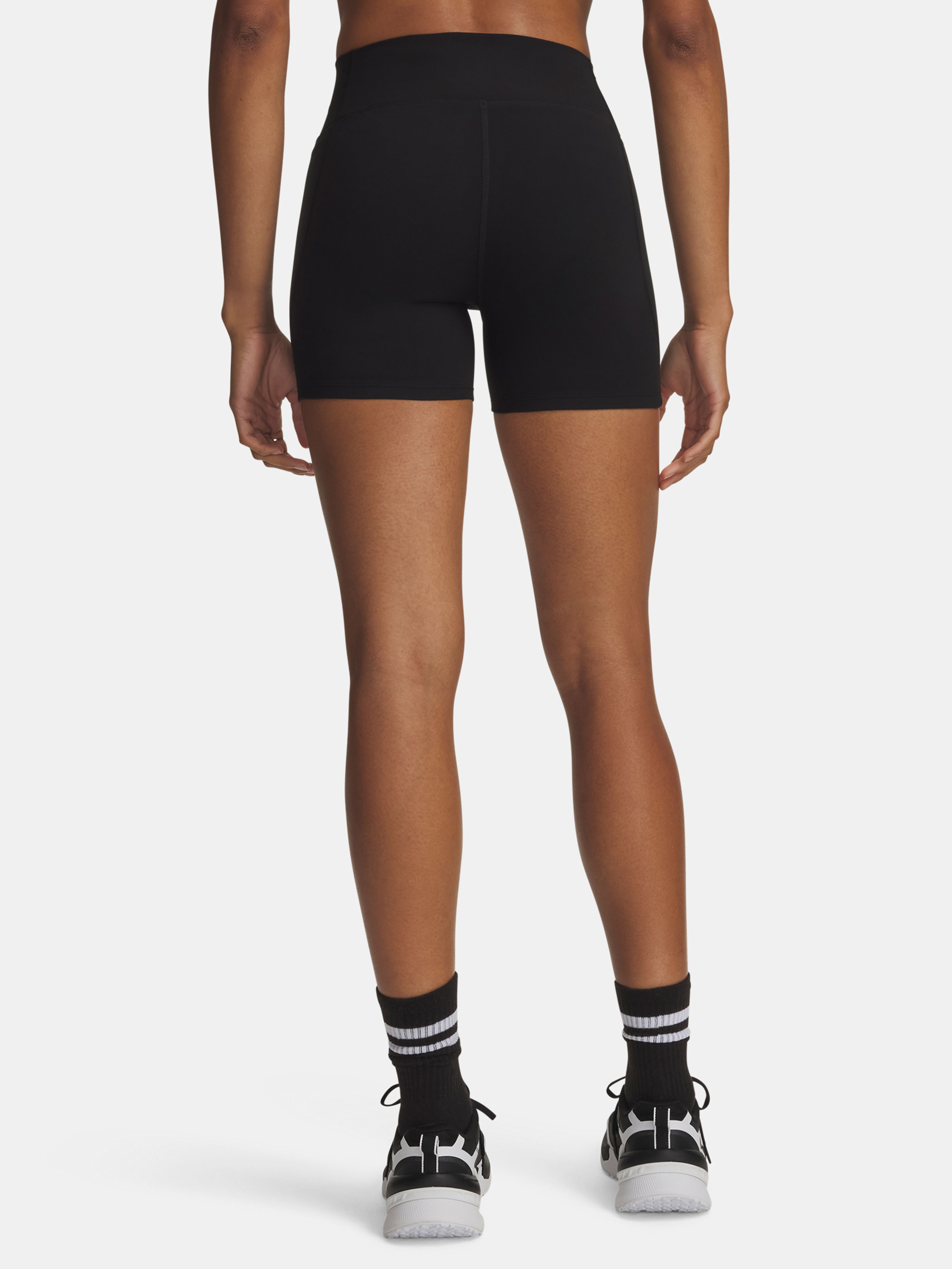 Dámské kraťasy Under Armour Motion Middy - 002