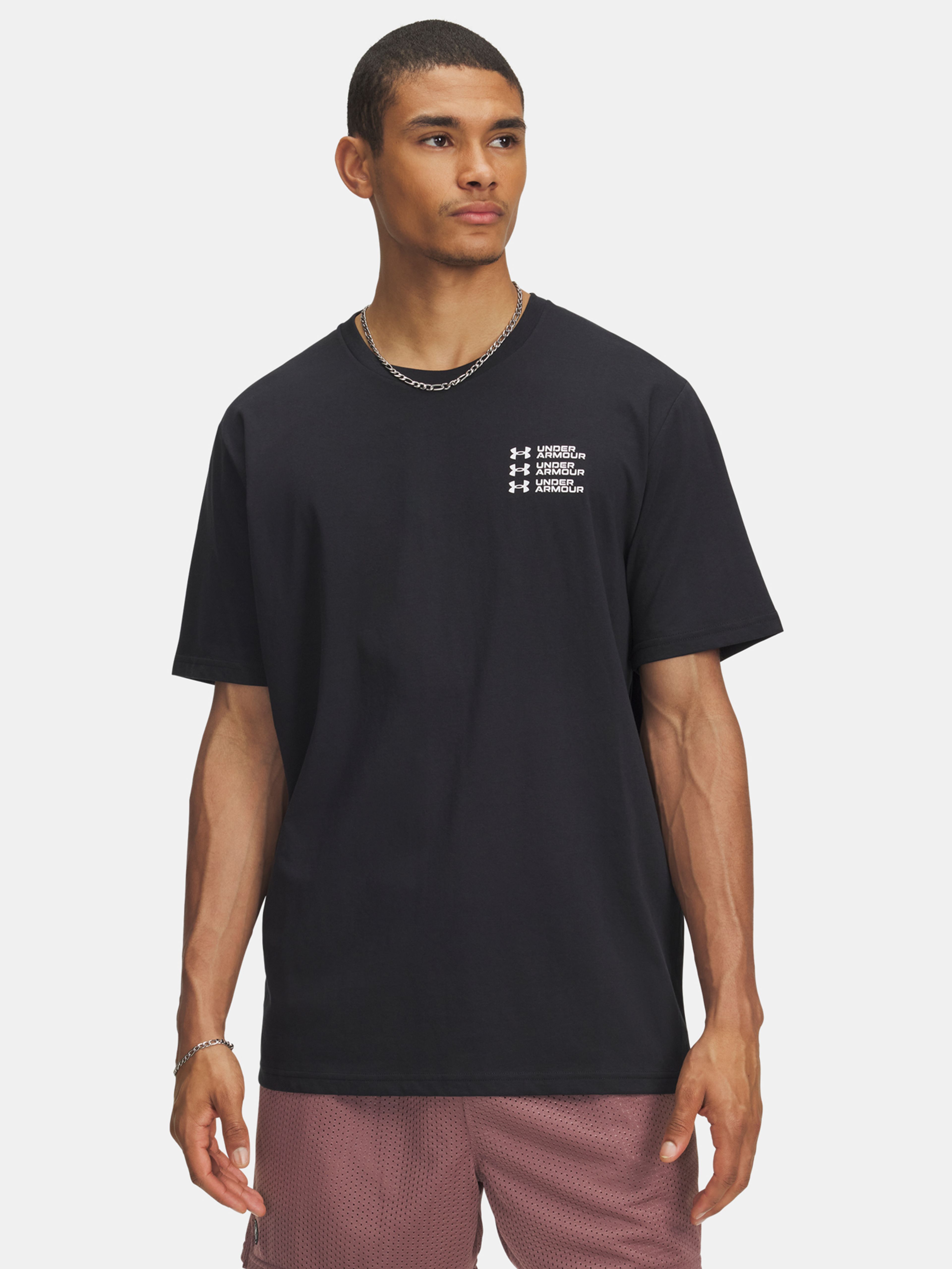 Moška majica Under Armour UA TRIPLE STACK LC LOGO SS-BLK