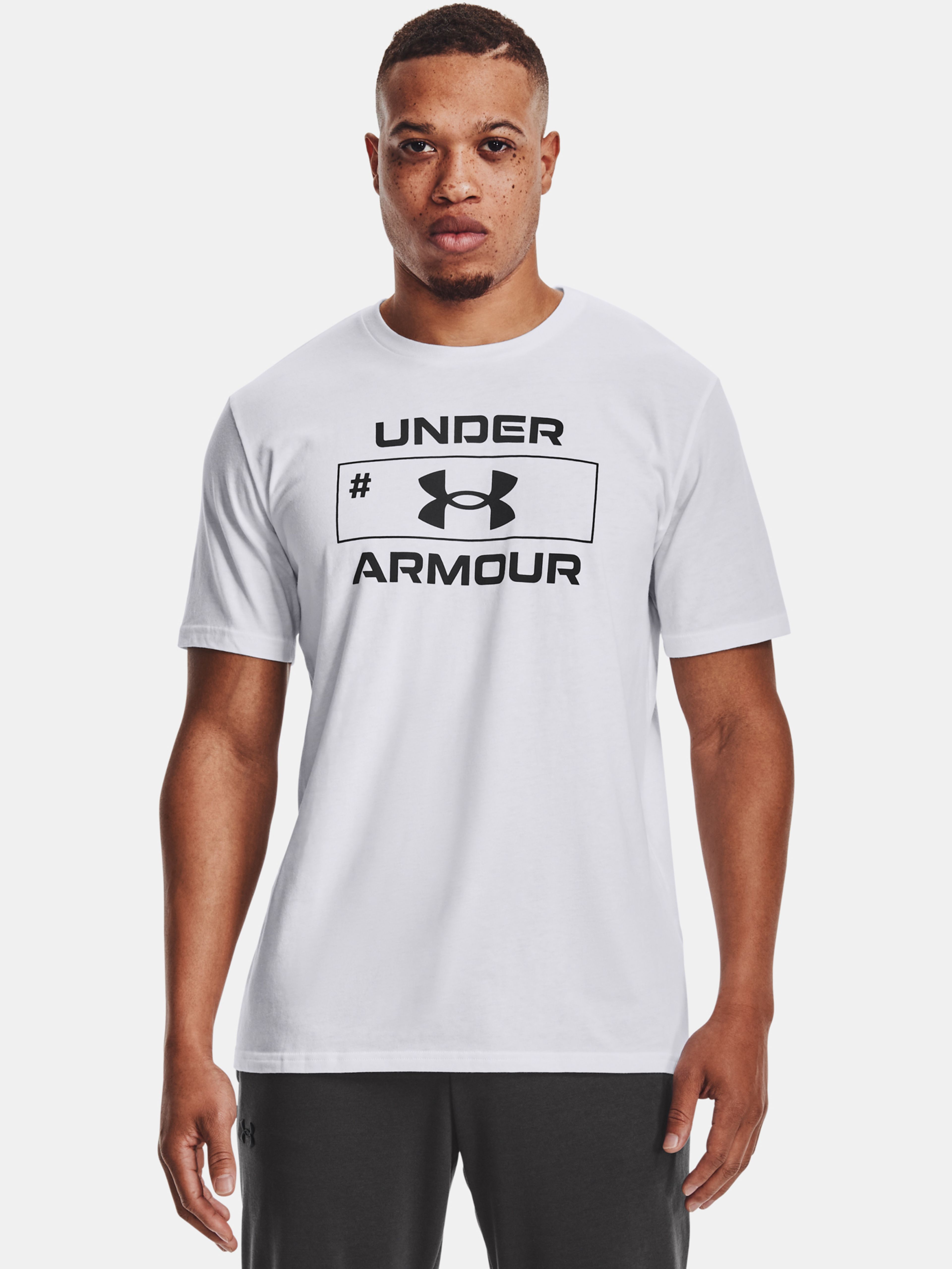 Meeste t-särk Under Armour NUMBER SCRIPT SS