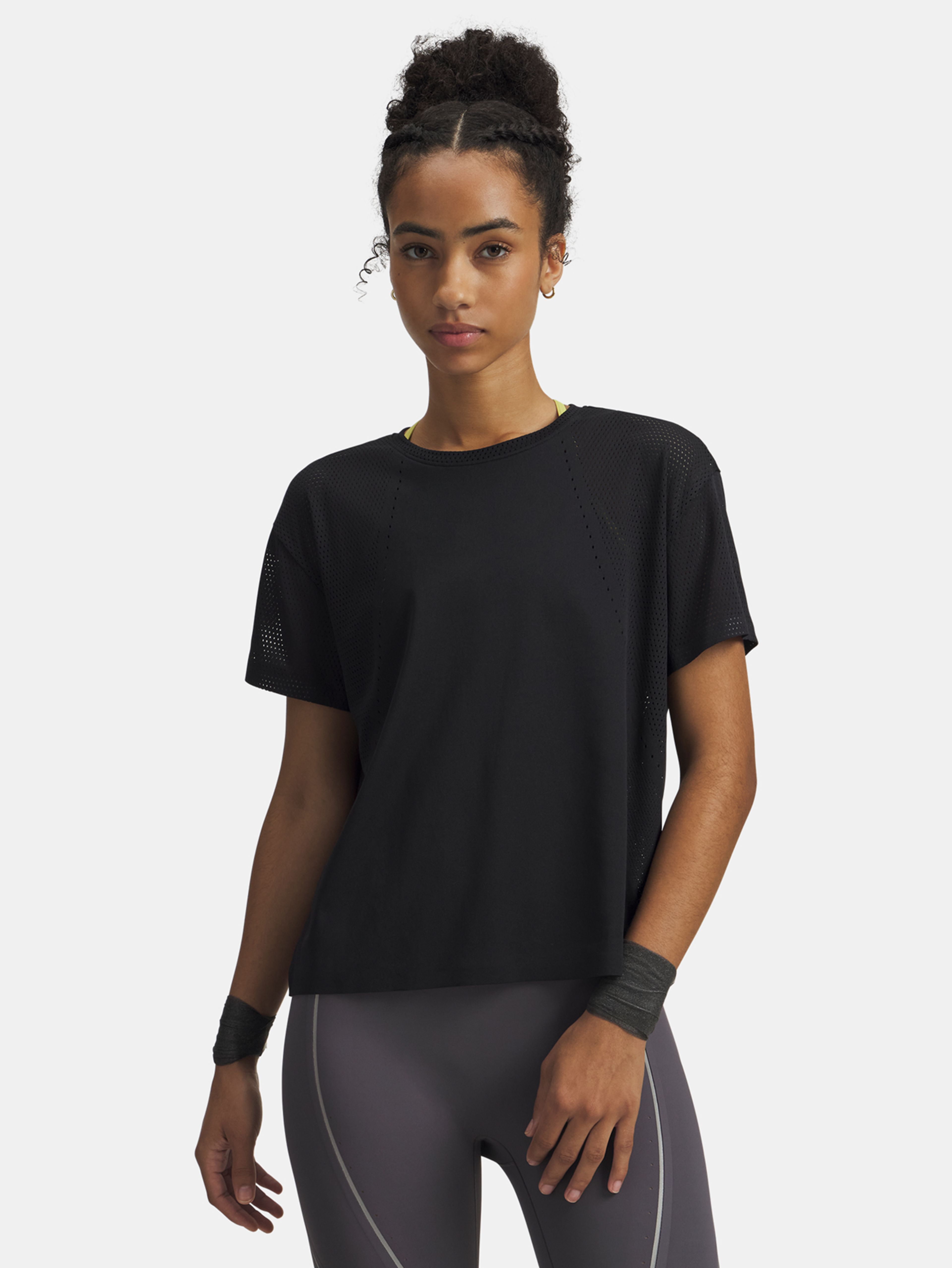Női póló Under Armour UA Halo Vent SS-BLK