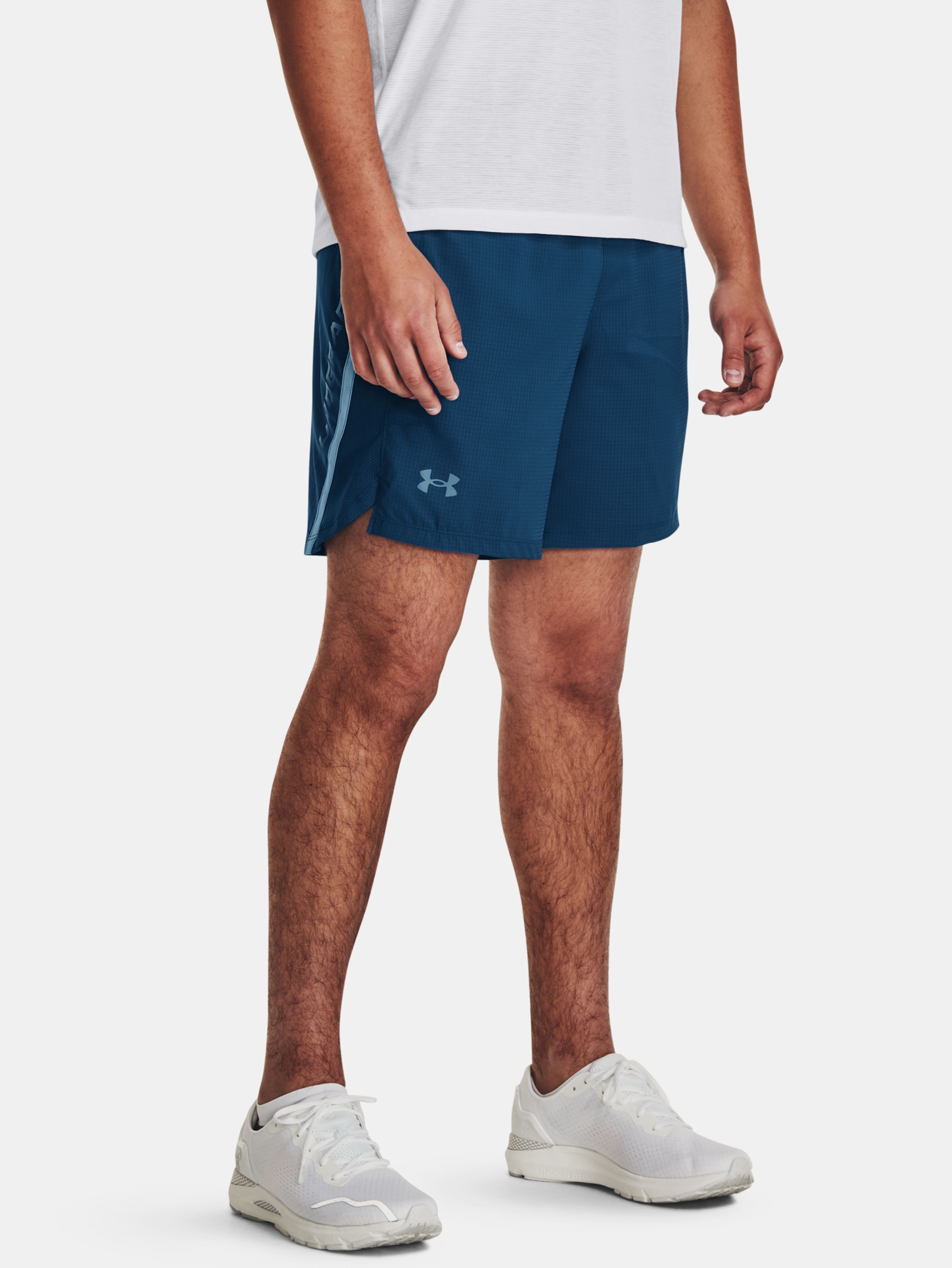 Férfi rövidnadrágok Under Armour UA LAUNCH 7'' GRAPHIC SHORT