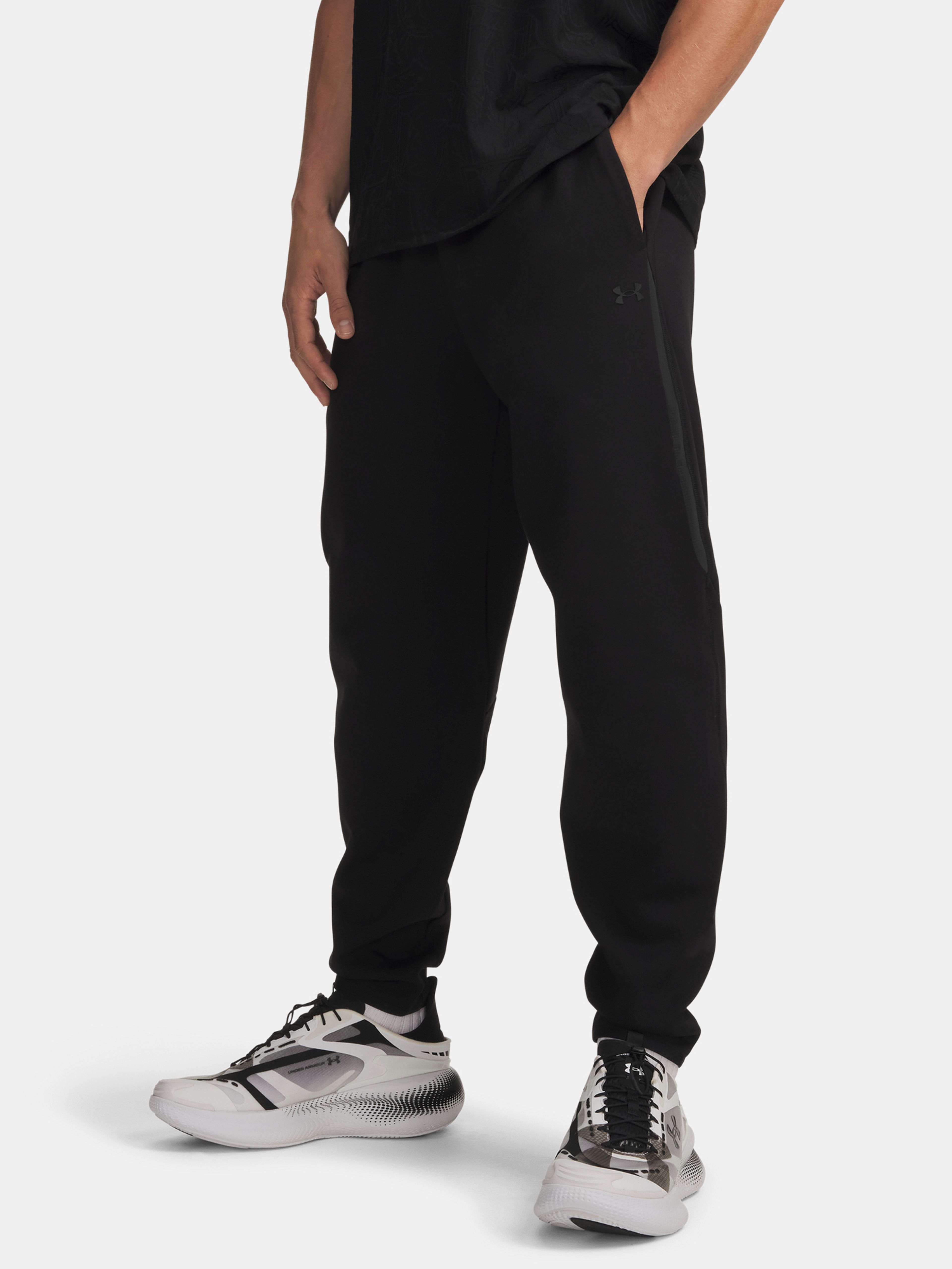 Moške spodnji del trenirke Under Armour UA Unstoppable Flc Joggers - 001