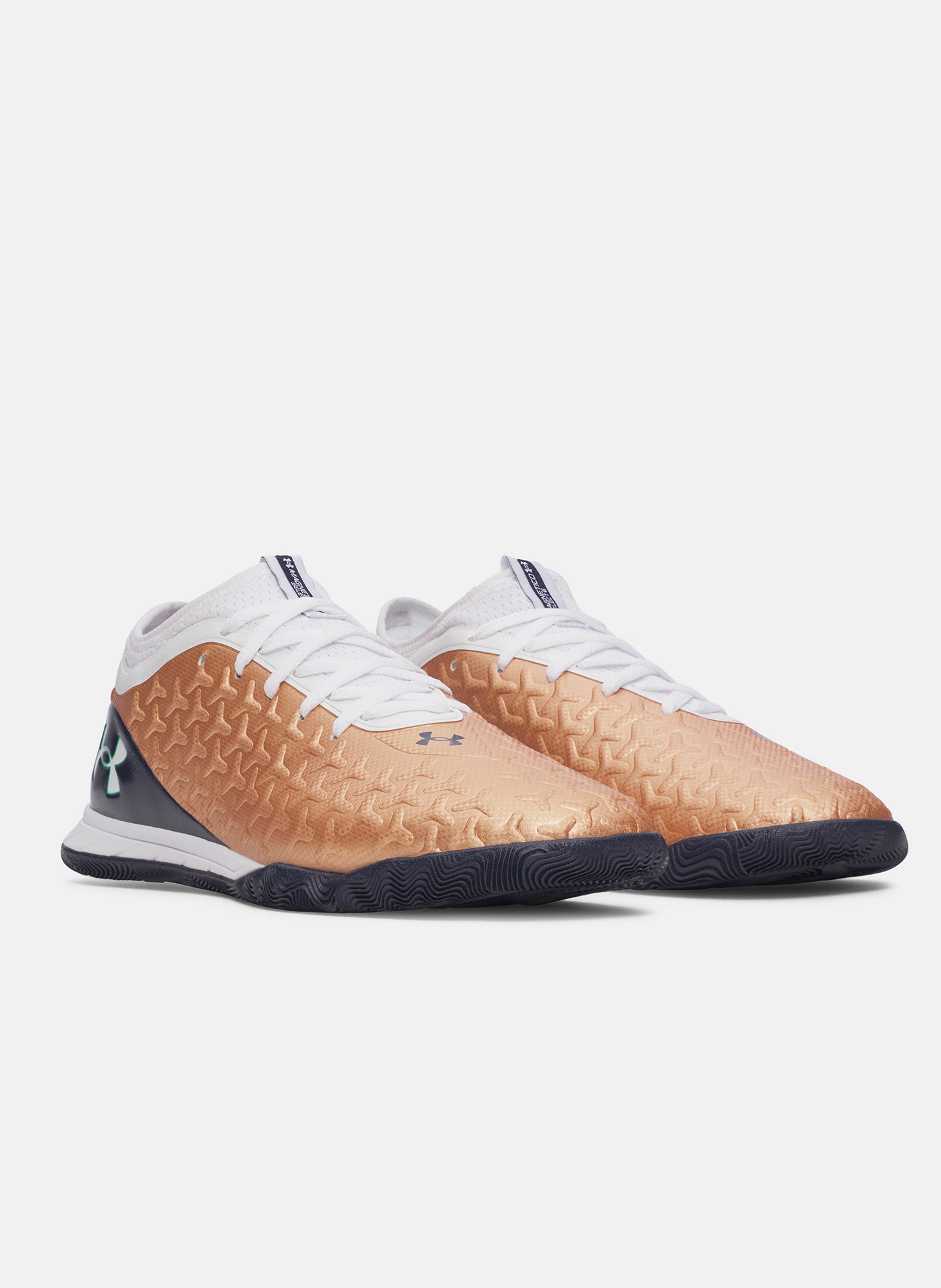Unisexové sálovky Under Armour UA Magnetico Select 6 IN - 003