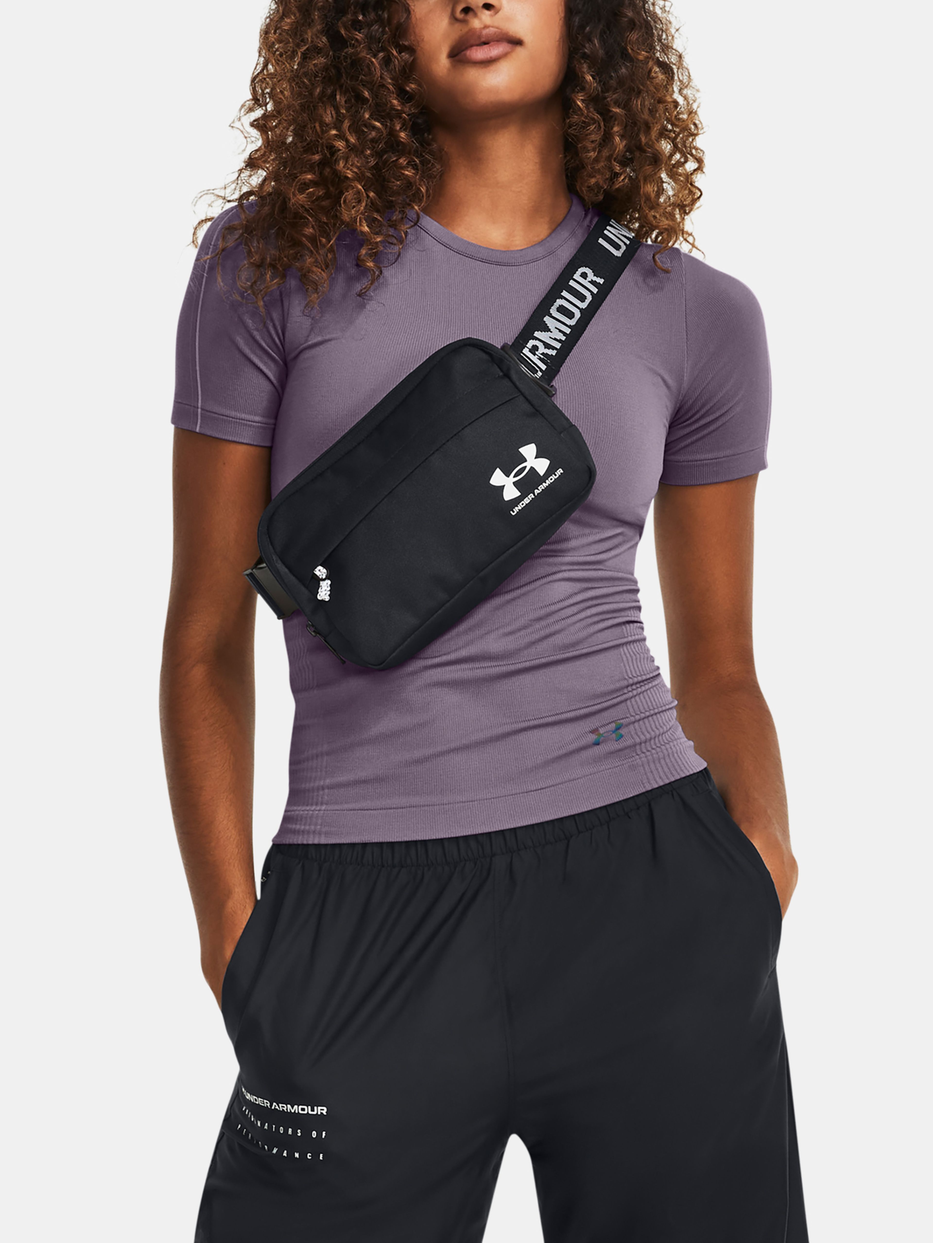 Unisexová taška Under Armour UA Loudon Waist Bag Xbody