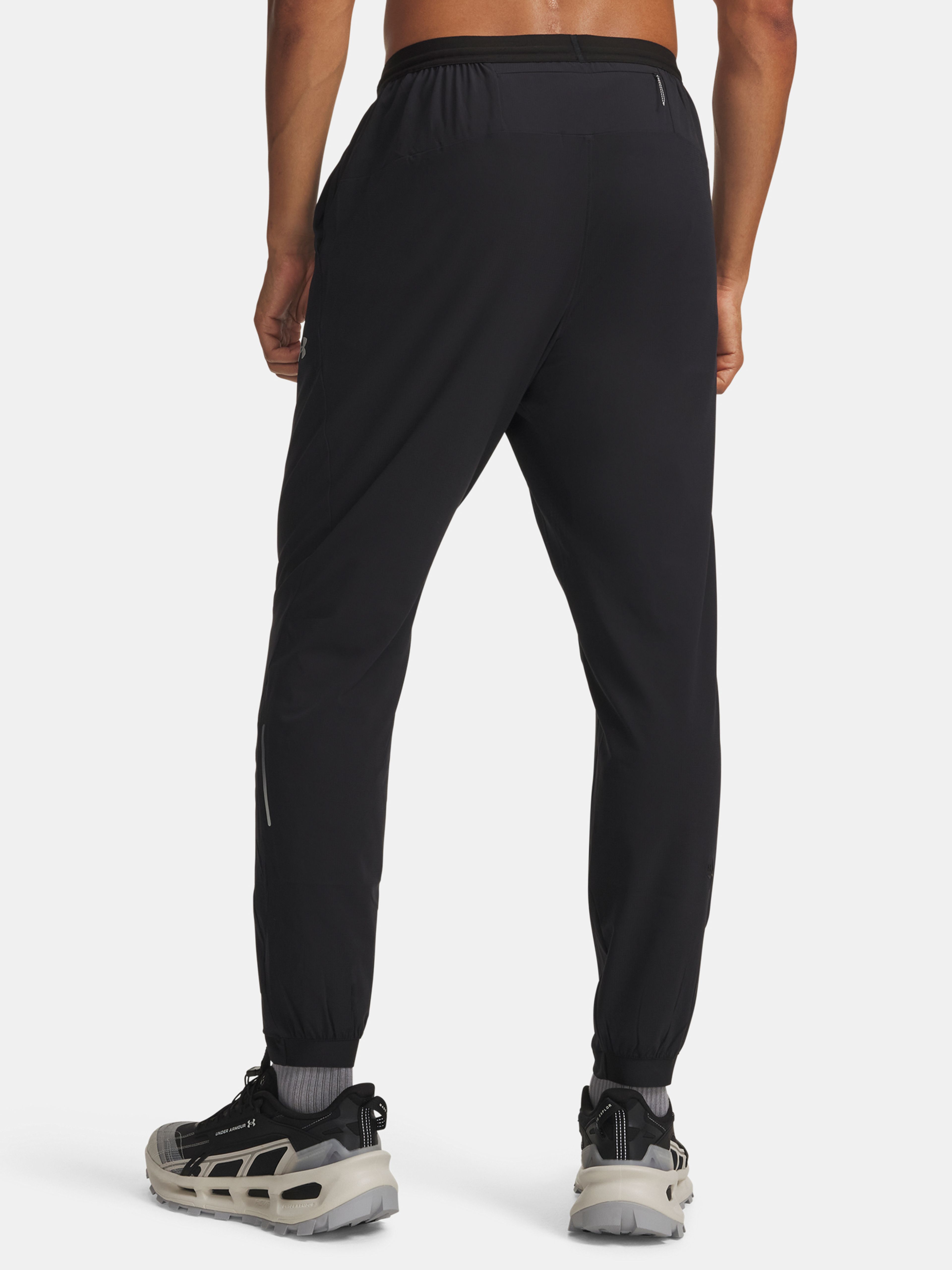 Pánske športové nohavice Under Armour M Explor Trail Run Pant - 002
