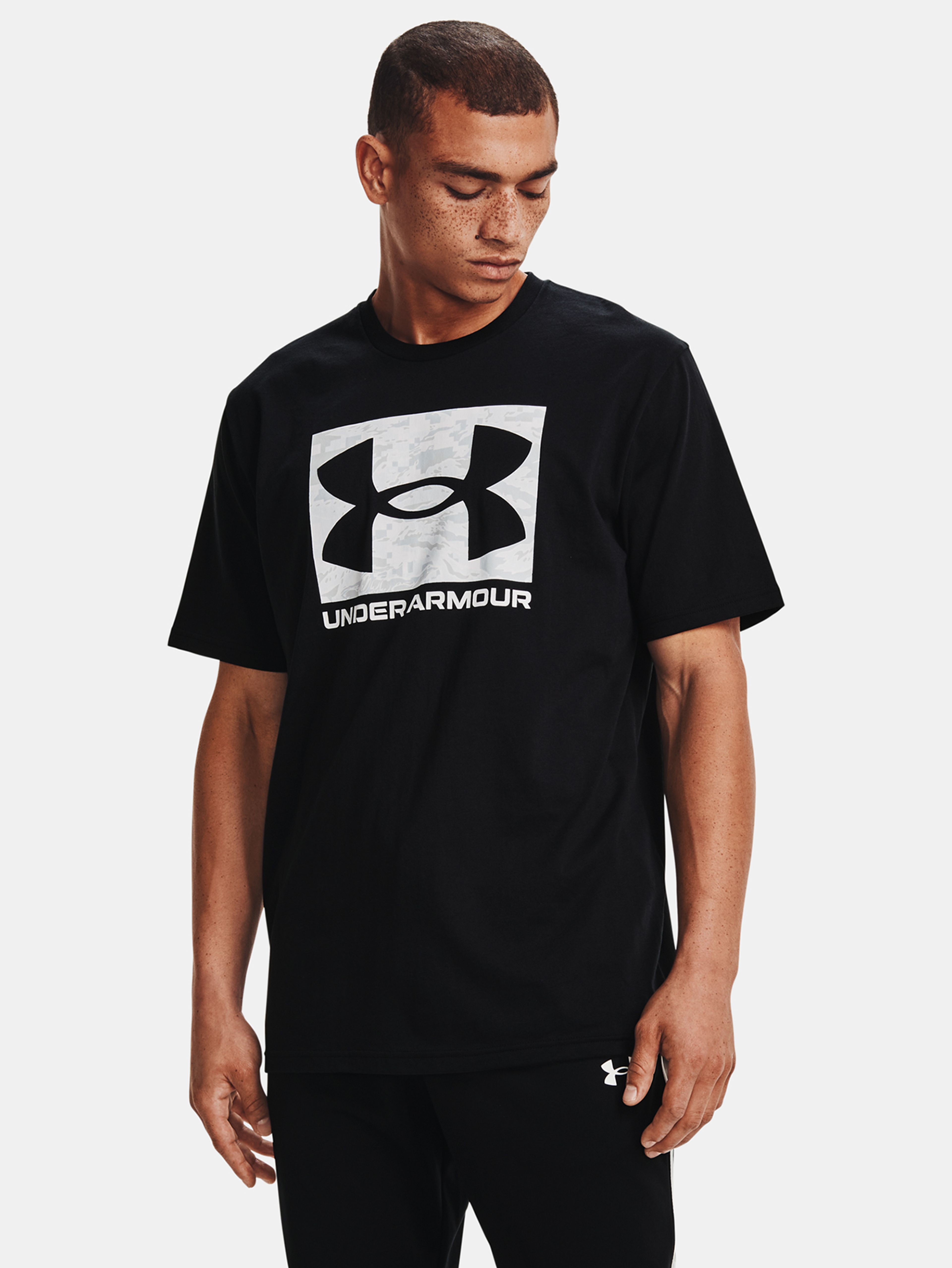 Férfi póló Under Armour ABC CAMO BOXED LOGO SS