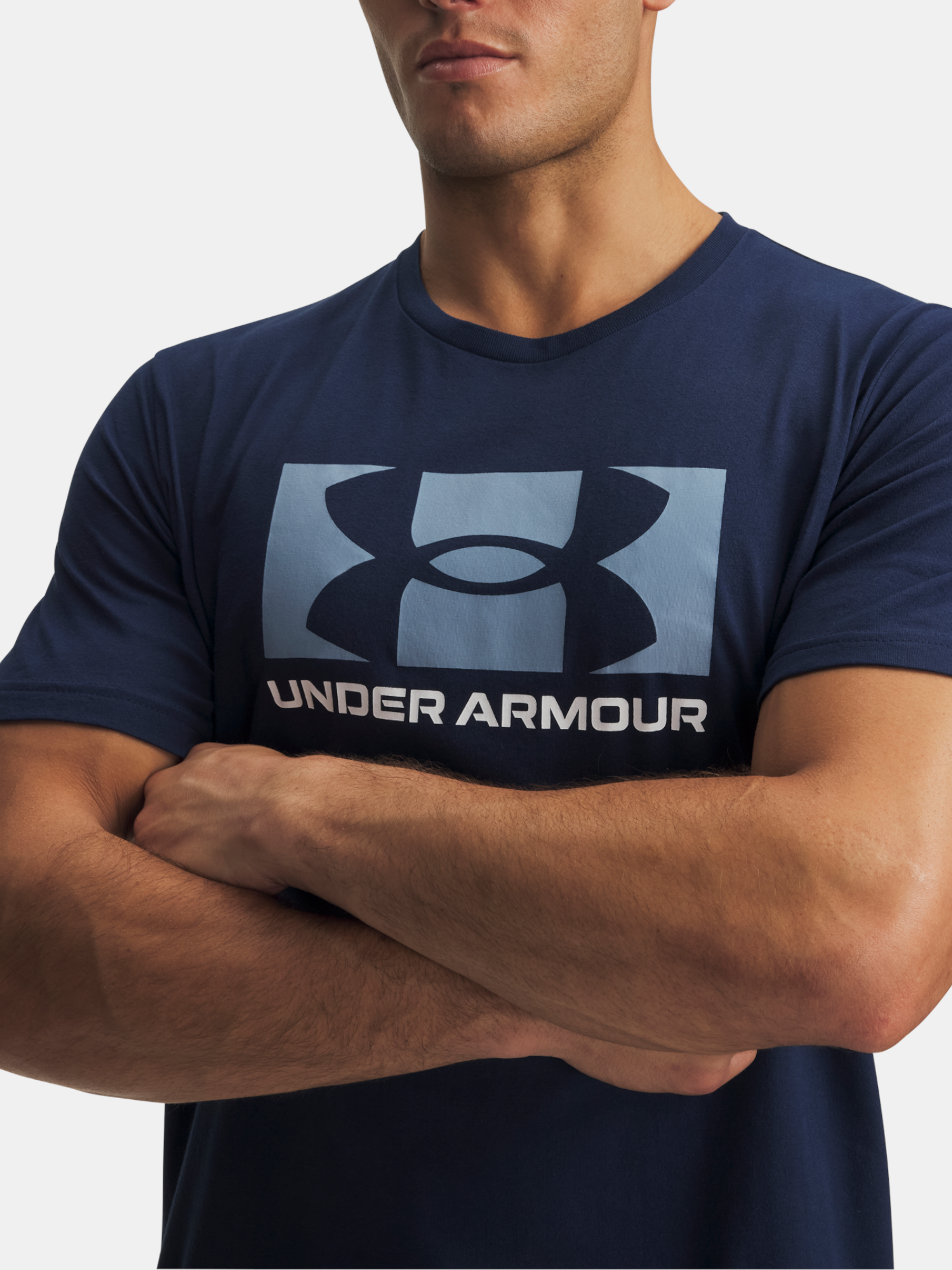 Vyriški marškinėliai Under Armour UA M CENTER BOXED LOGO SS - 003