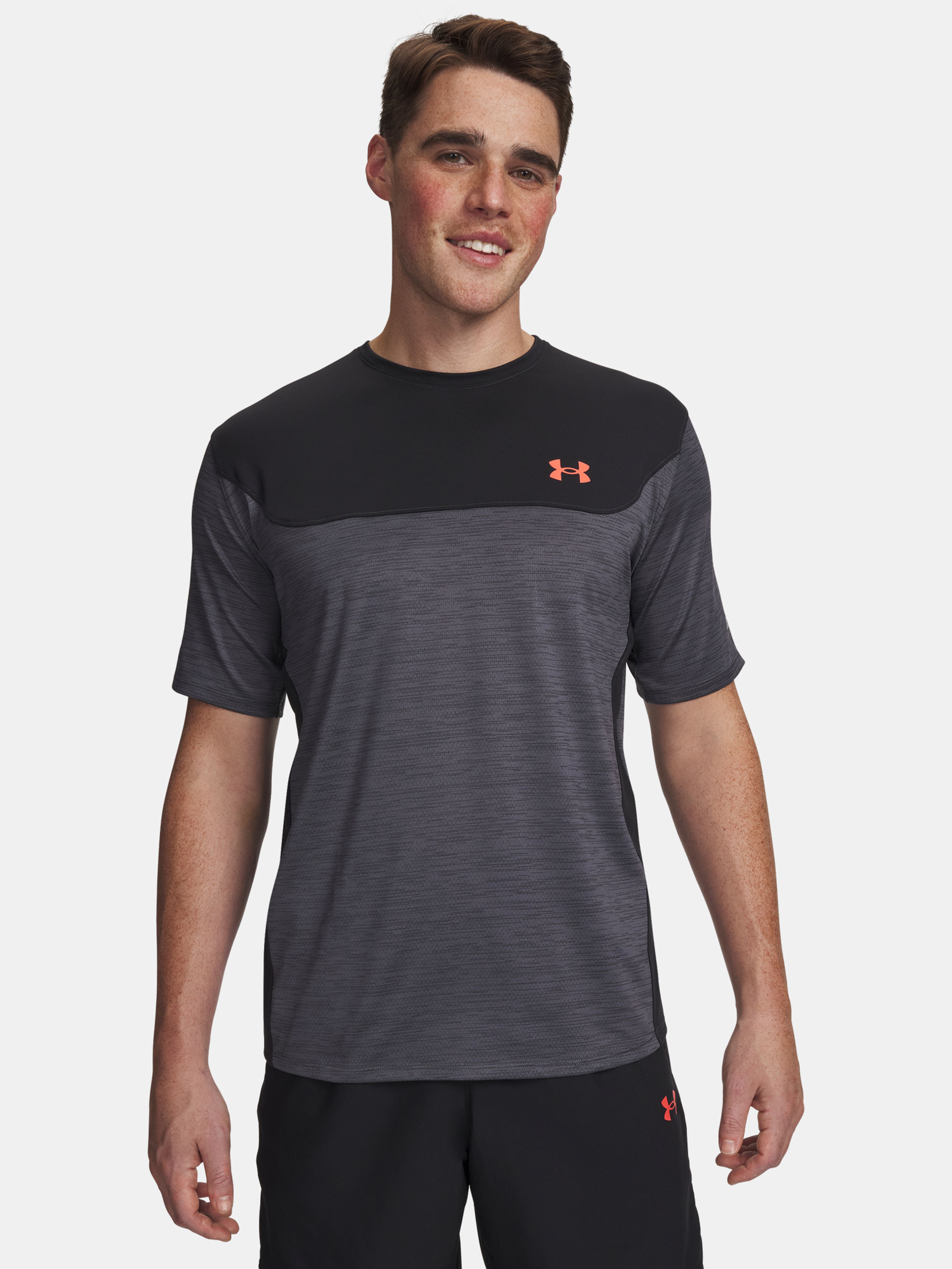 Pánské tričko Under Armour UA Tech Utility SS-BLK