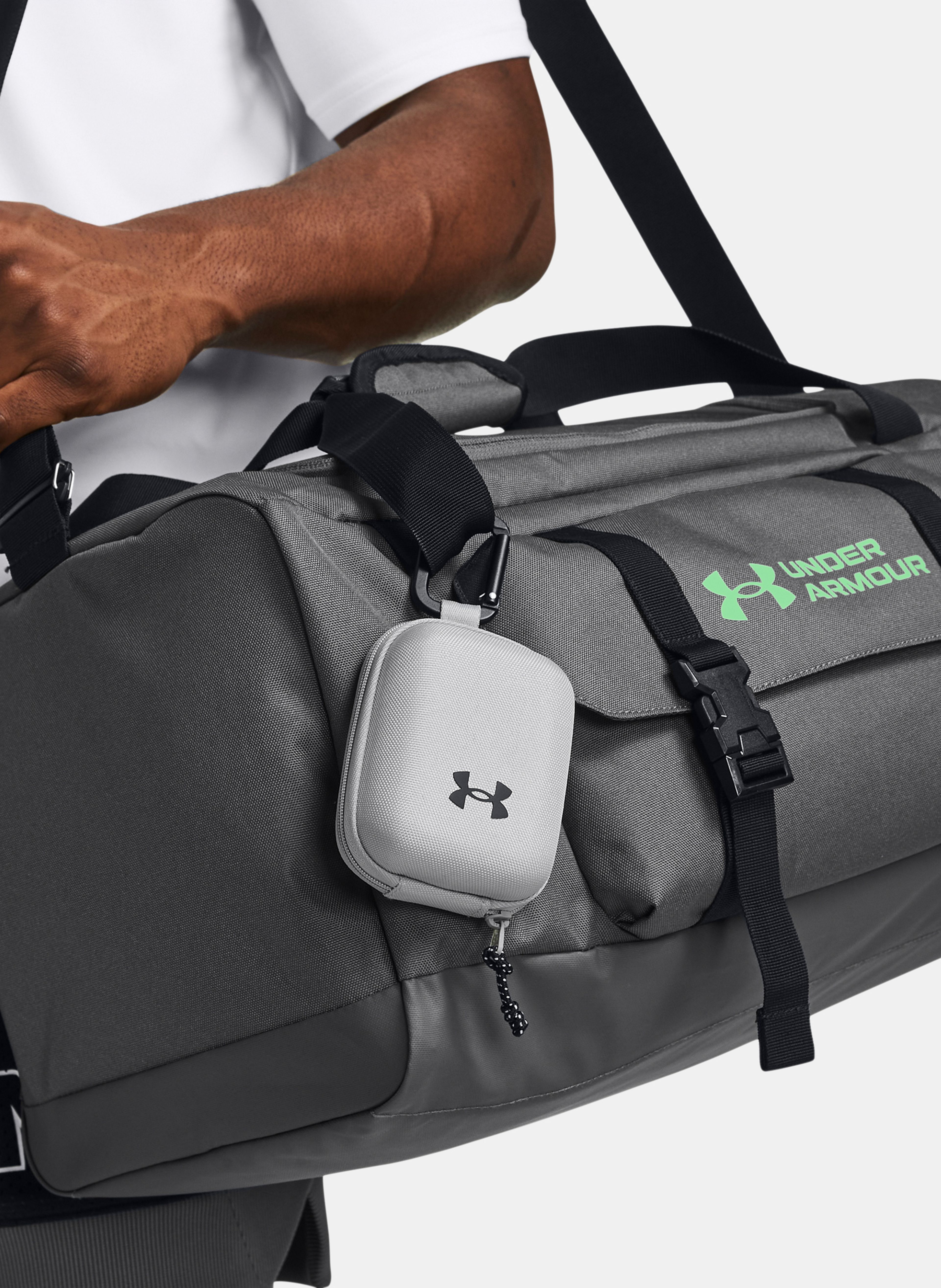 Unisexové pouzdro Under Armour UA Contain Micro - 005