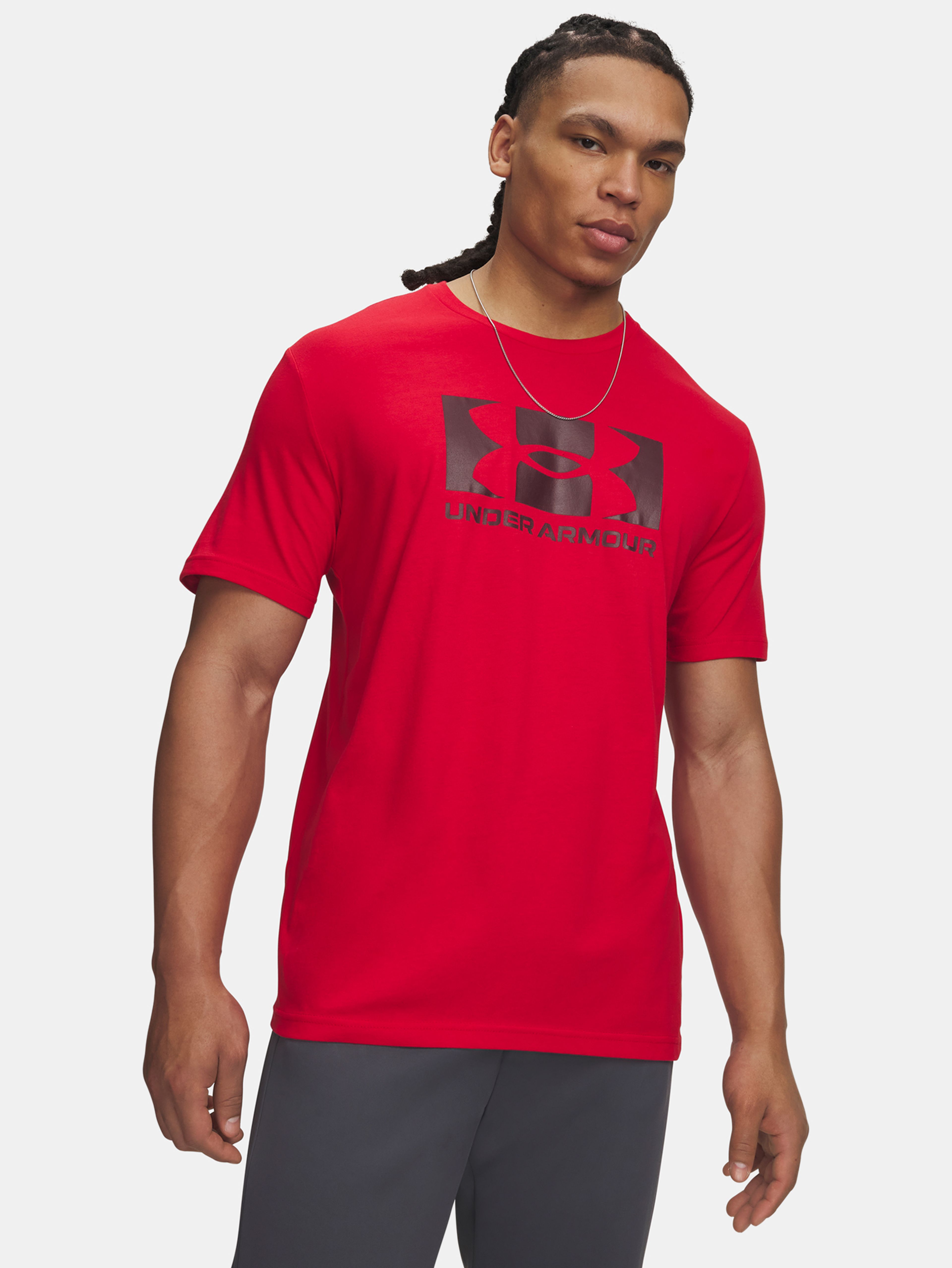 Vyriški marškinėliai Under Armour UA M CENTER BOXED LOGO SS - 001
