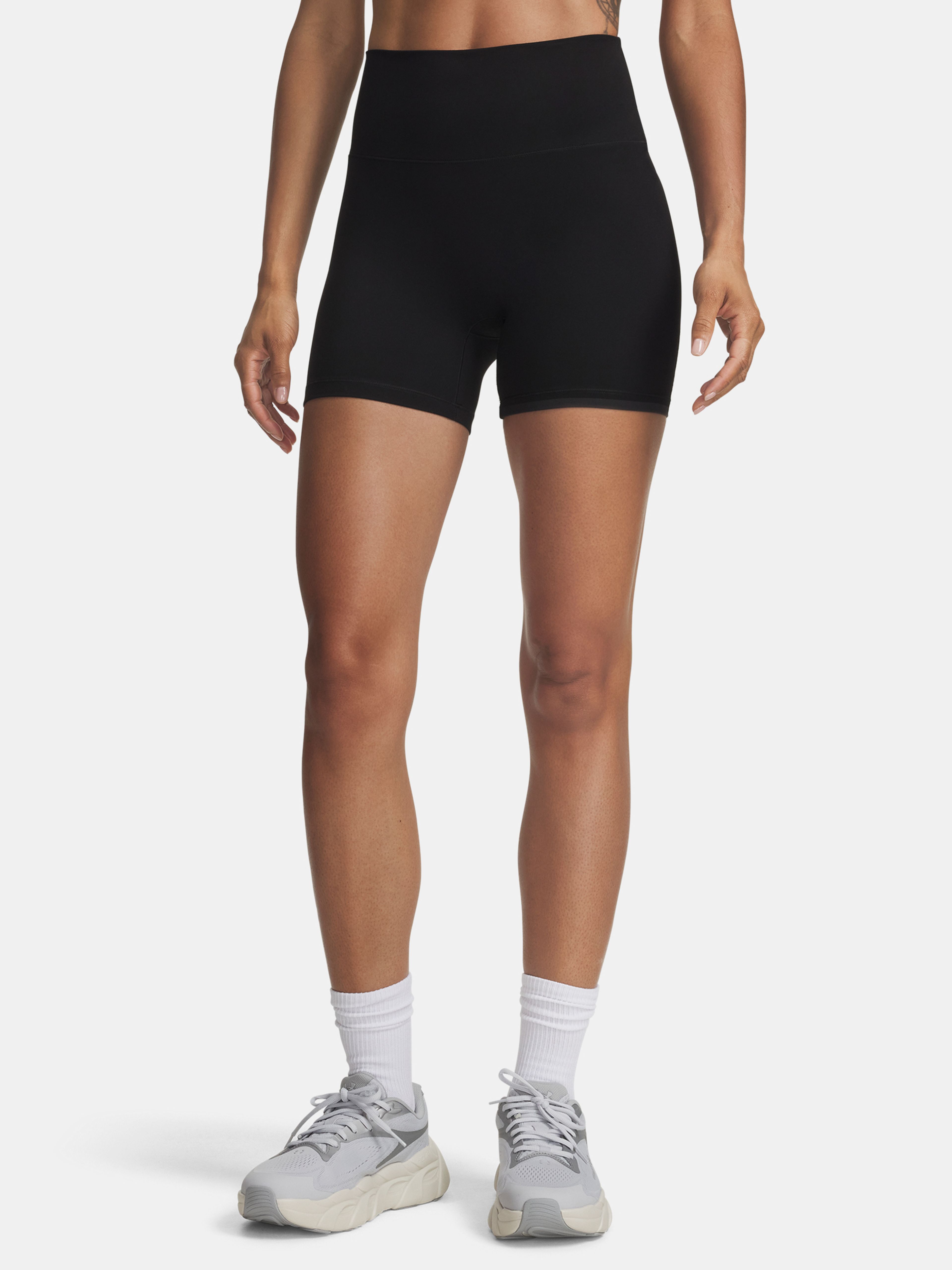 Sieviešu īsbikses Under Armour Meridian Middy - 001