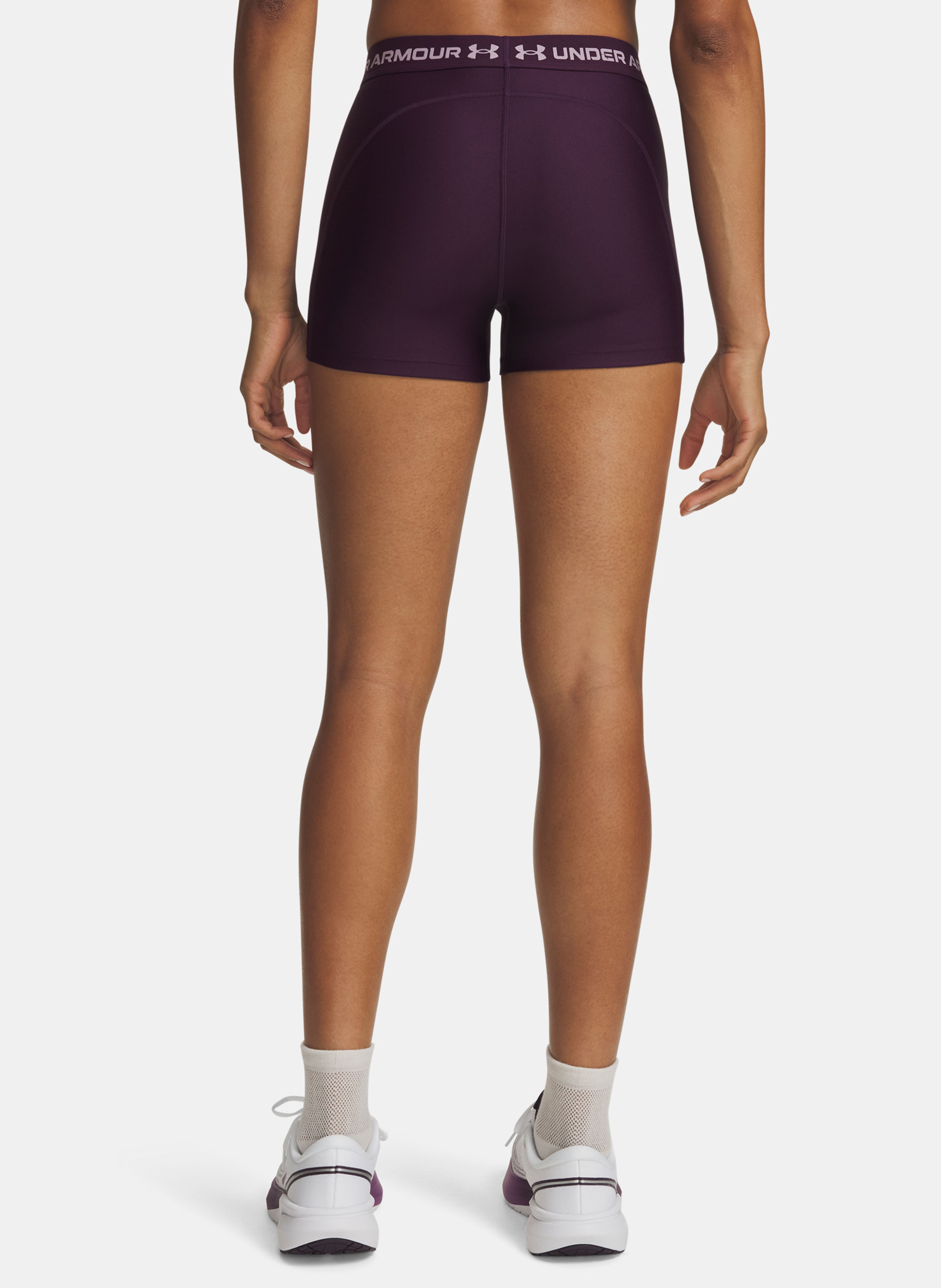 Dámské kraťasy Under Armour HEATGEAR Shorty - 002