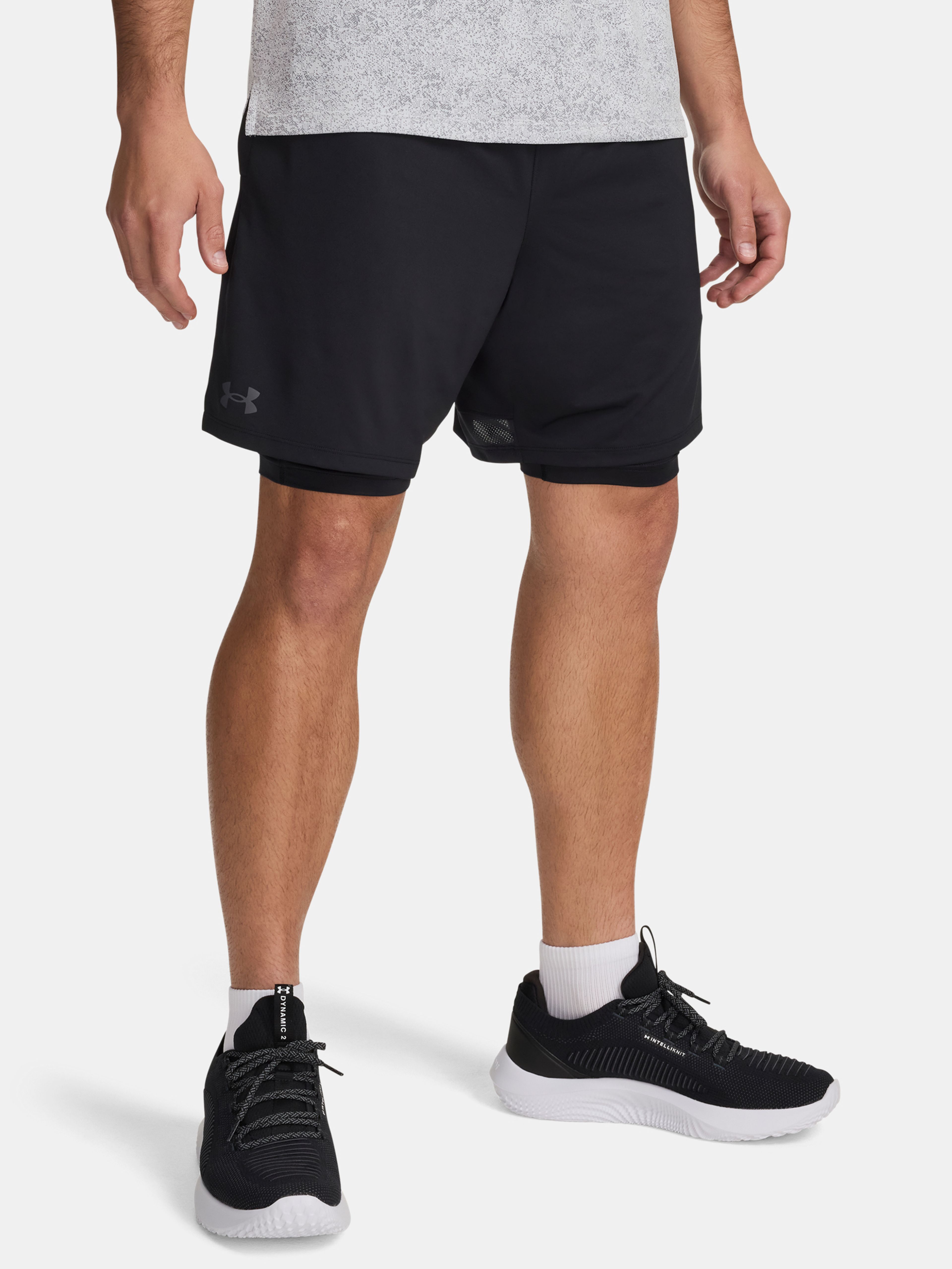 Férfi rövidnadrágok Under Armour UA Tech Vent 2in1 Short-BLK