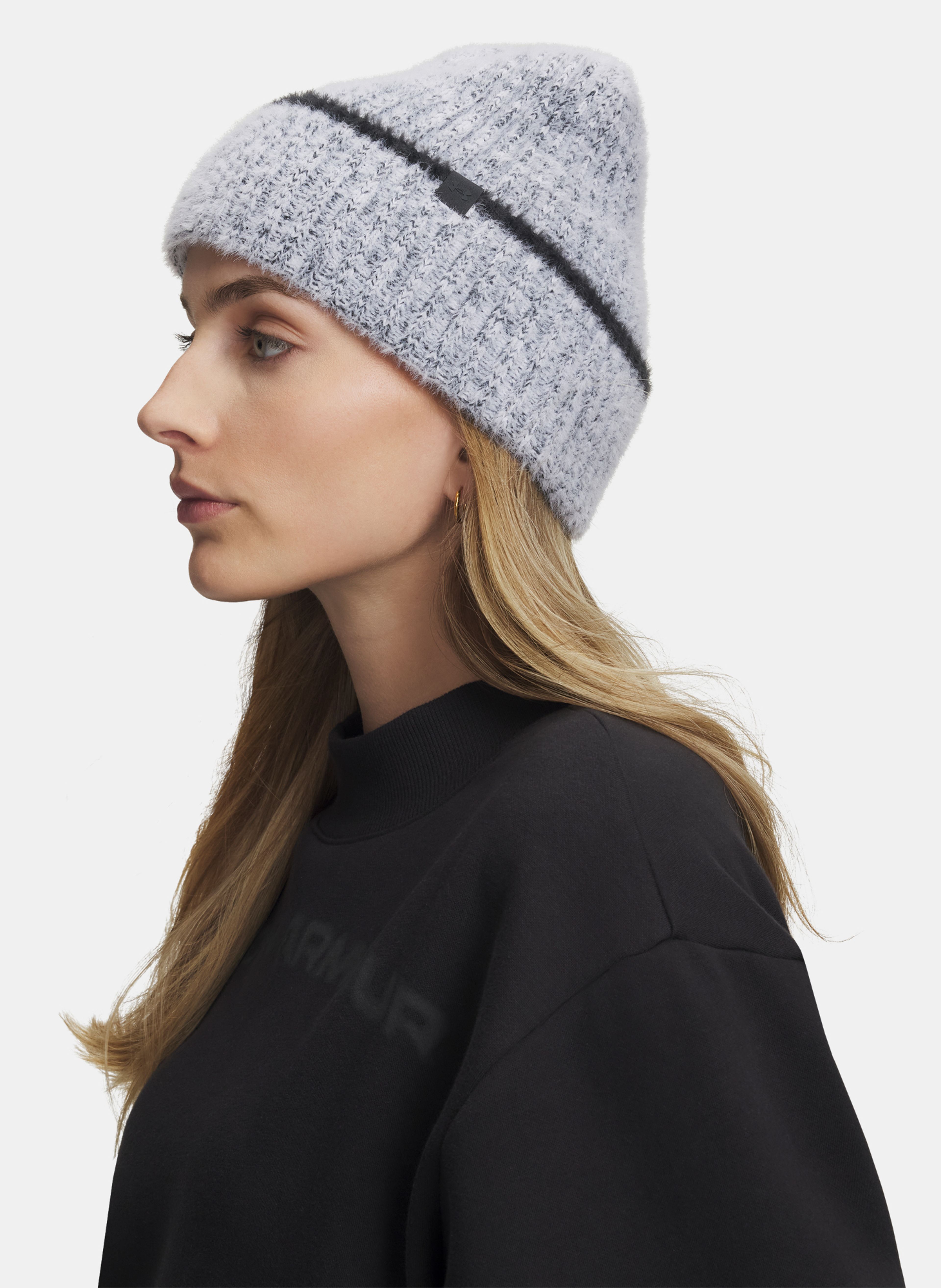 Dámská čepice Under Armour W Halftime Cozy Beanie - 003
