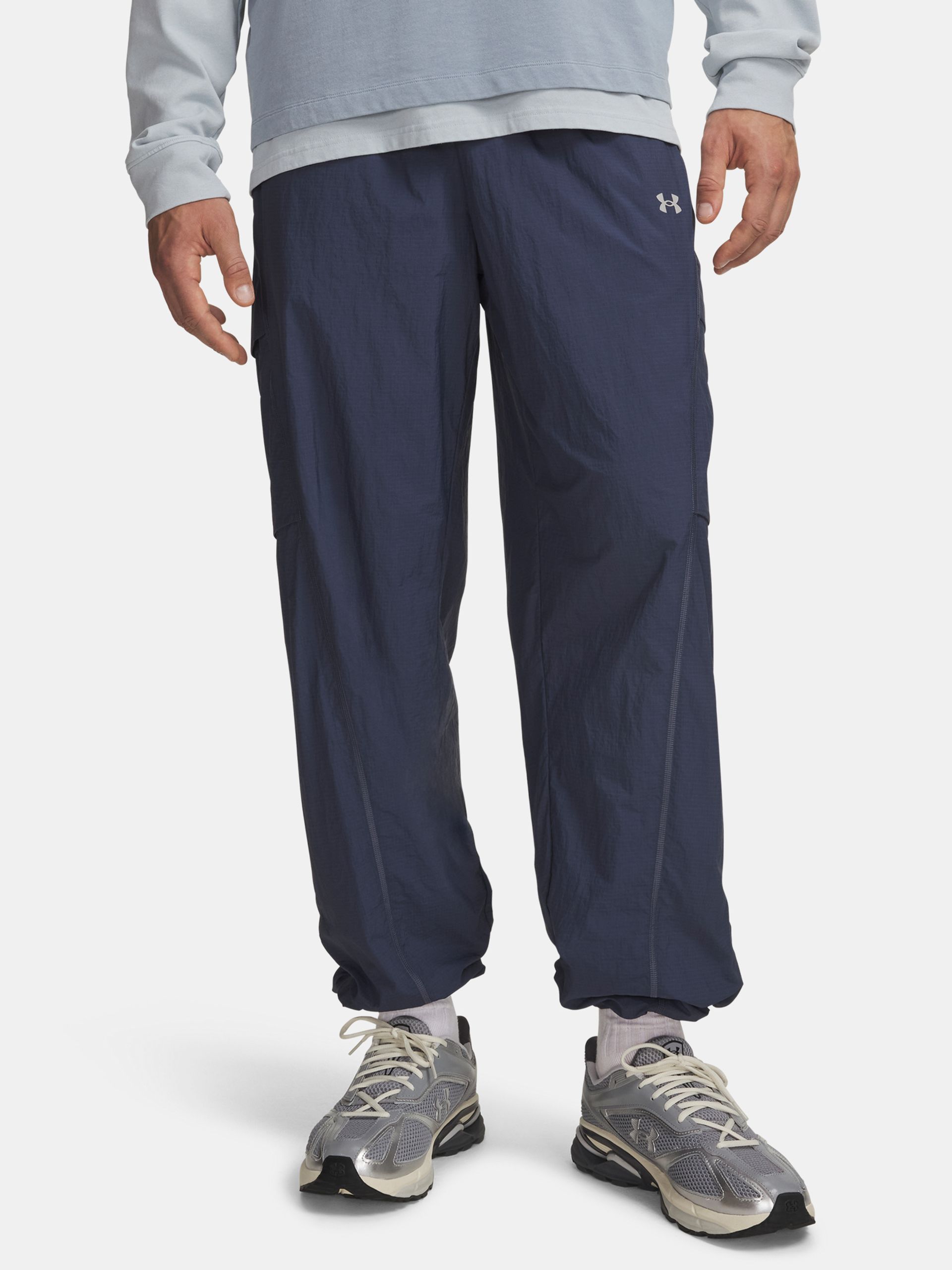 Moške športne hlače Under Armour UA UNSTOPPABLE WVN PNT SOLID - 001