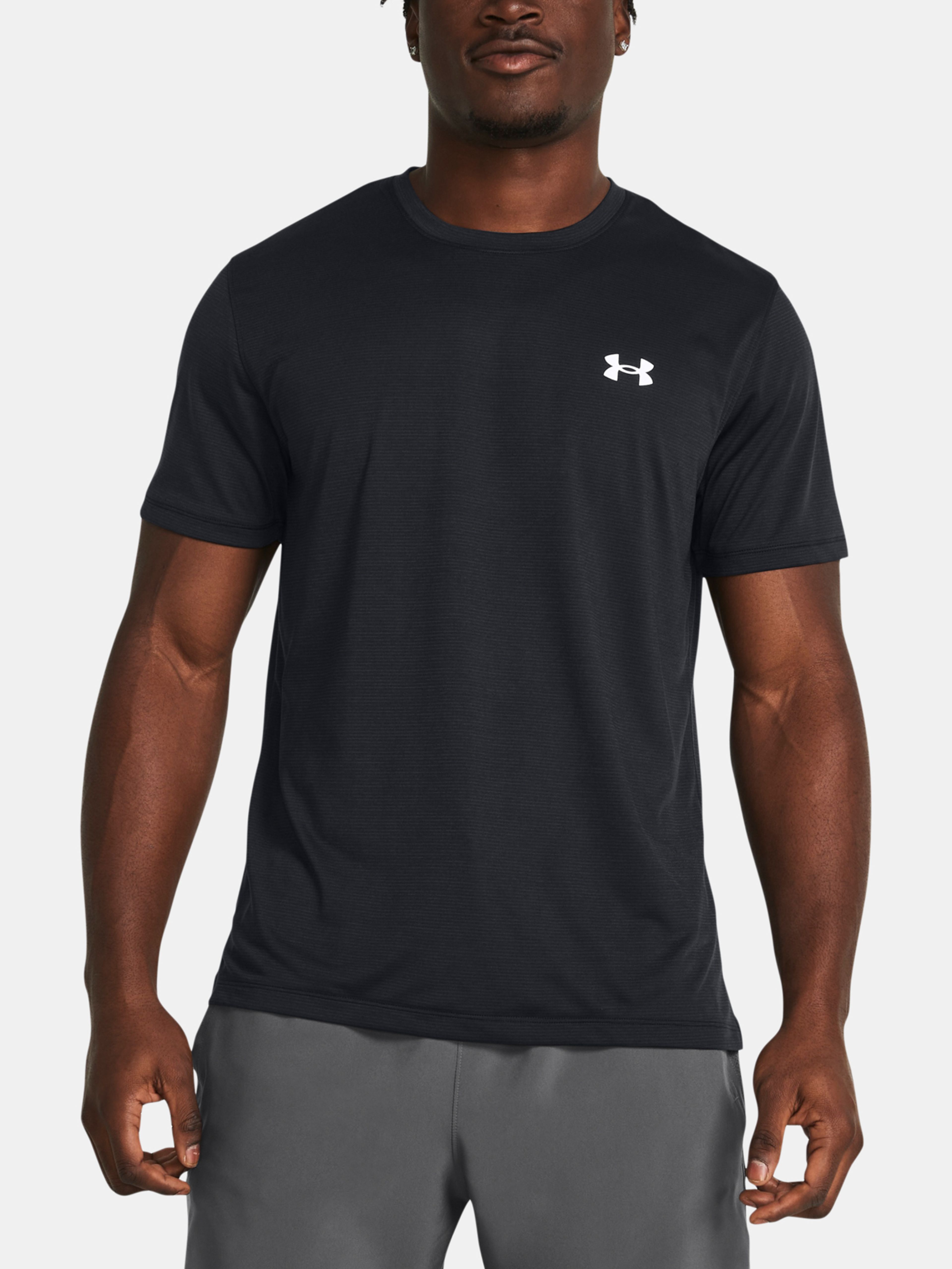 Férfi póló Under Armour UA LAUNCH SHORTSLEEVE