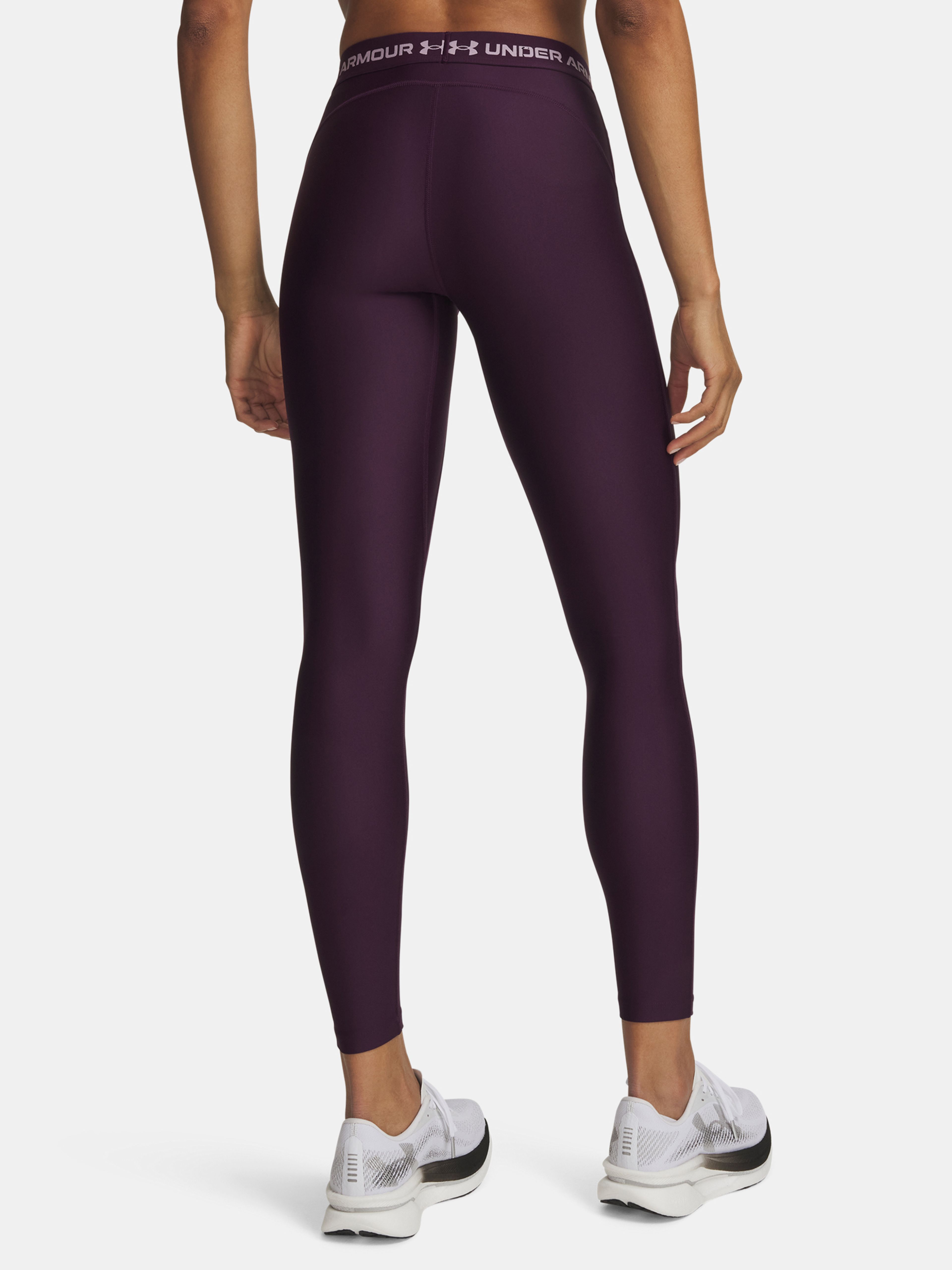 Sieviešu legingi Under Armour HEATGEAR Legging - 002