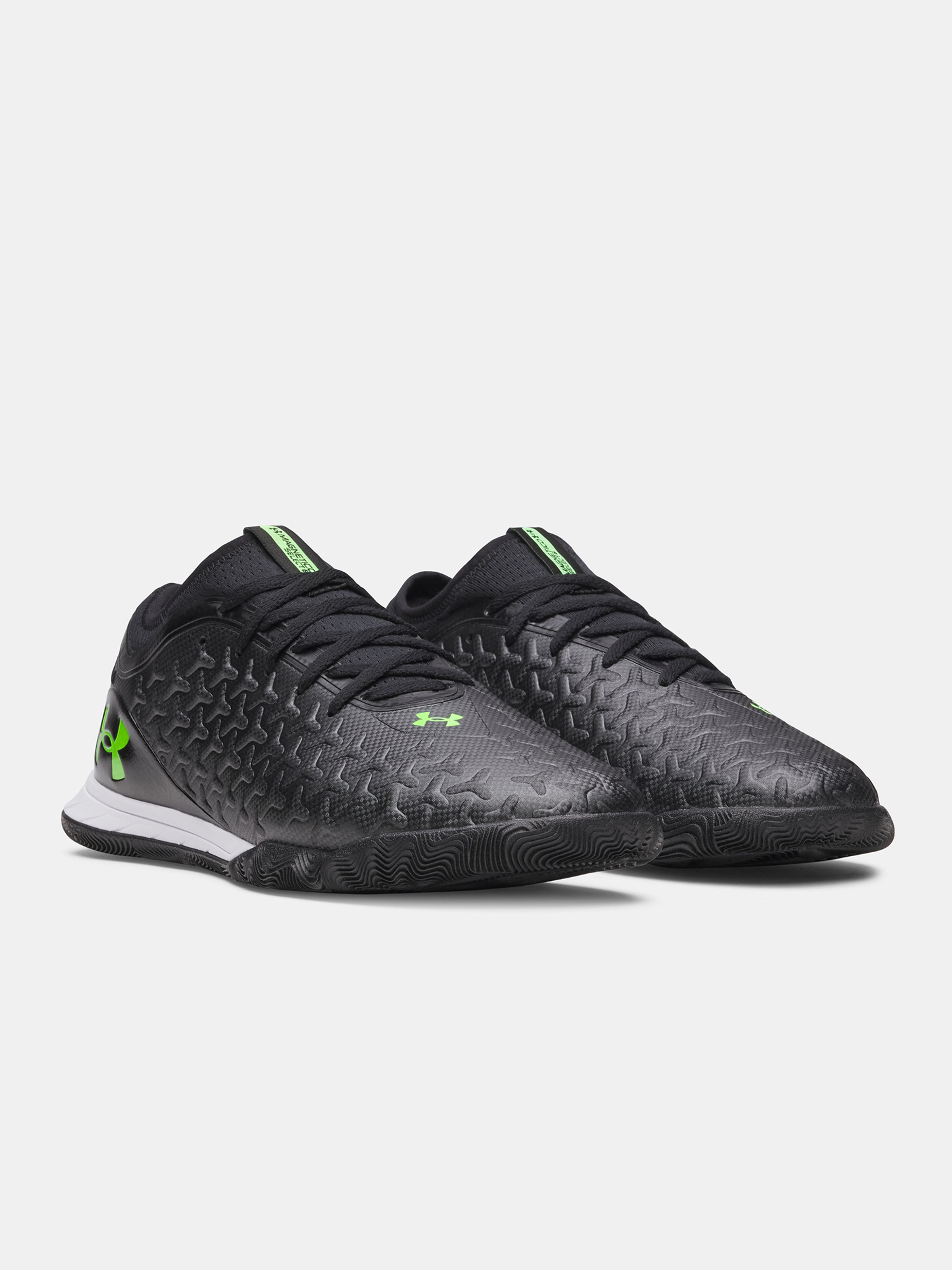 Unisex nogometni čevlji Under Armour UA Magnetico Select 6 IN - 003
