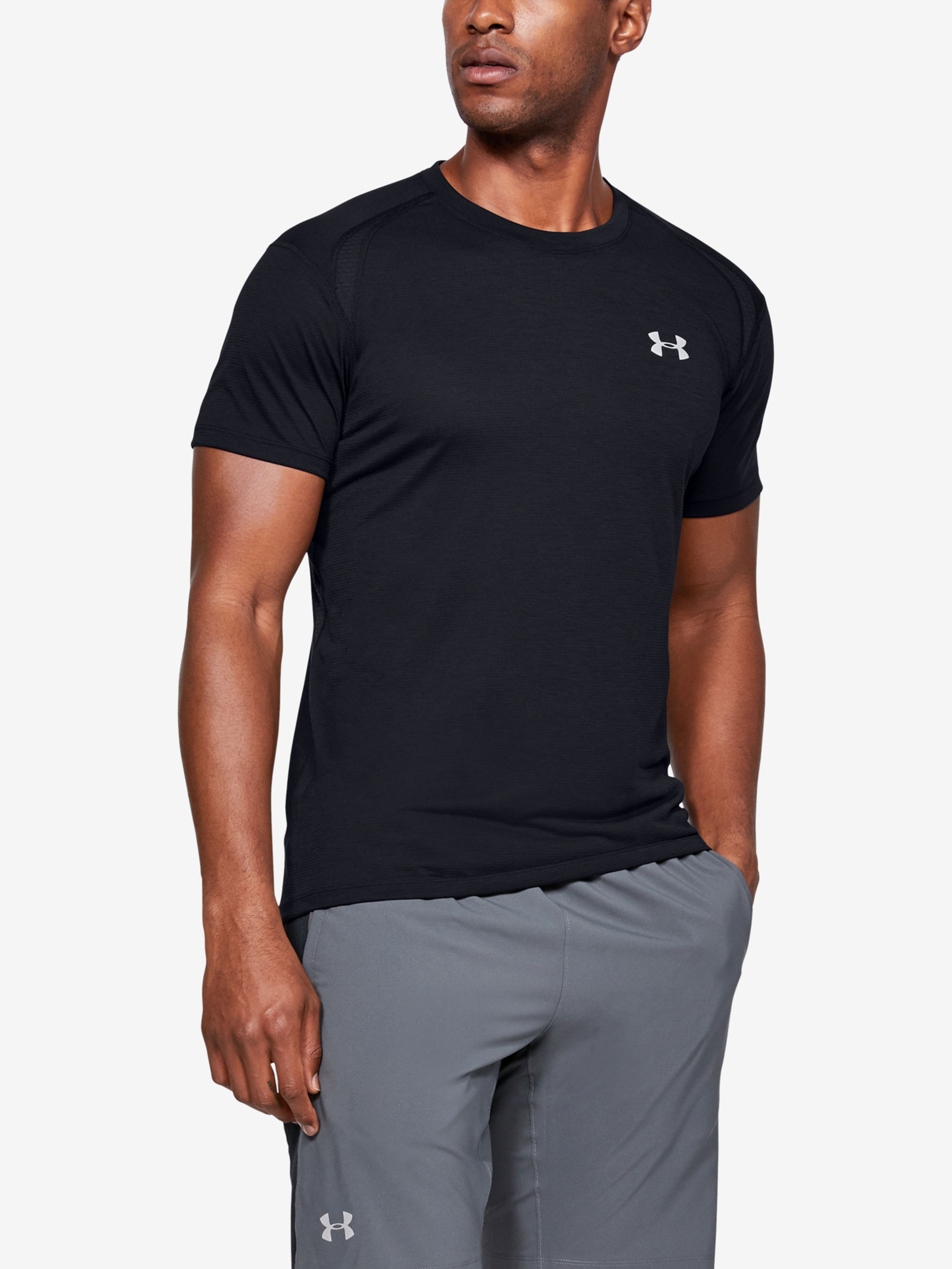 Meeste t-särk Under Armour Streaker 2.0 Shortsleeve