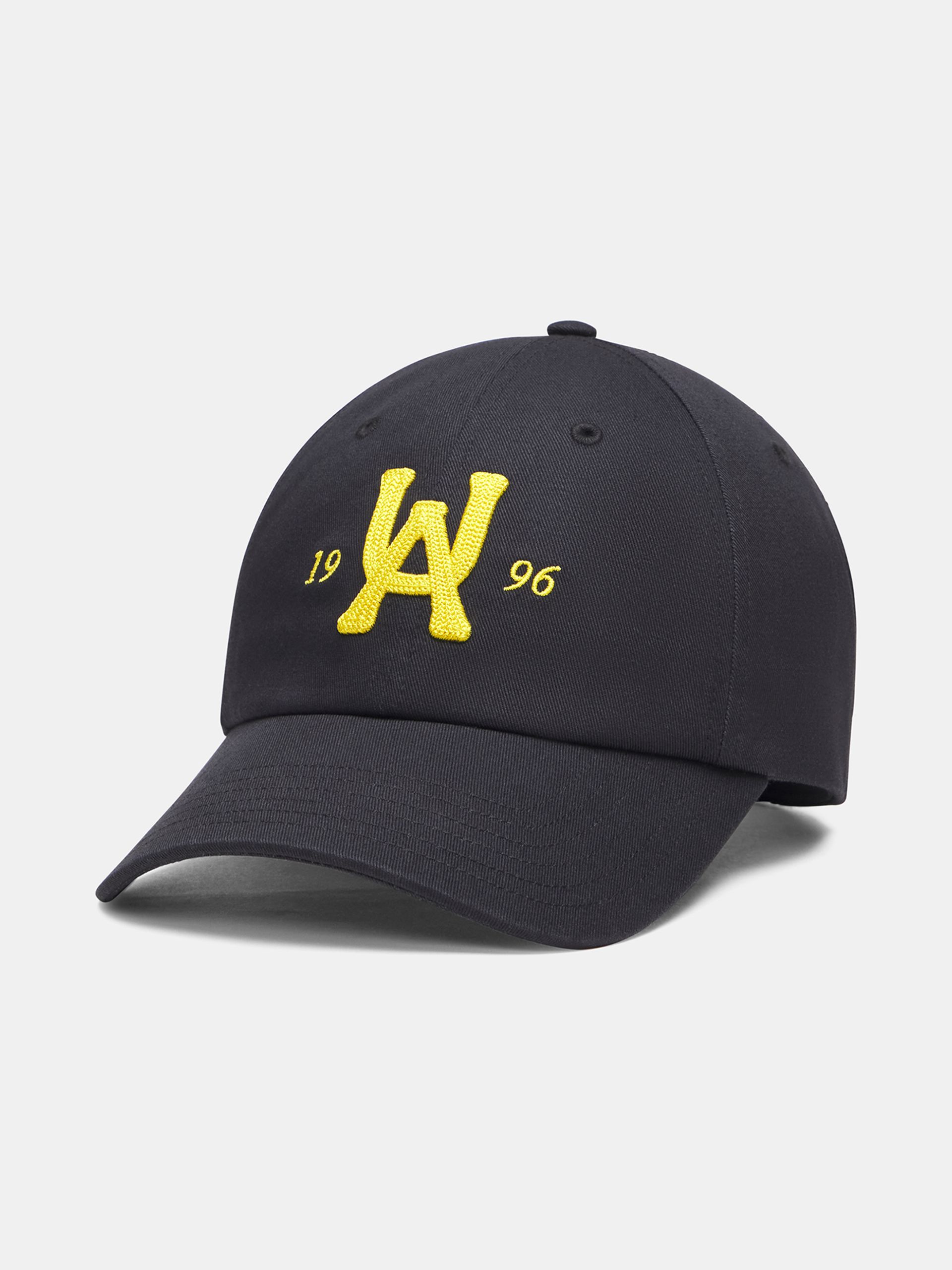 Unisex baseball sapka Under Armour Essential Low ADJ - 001