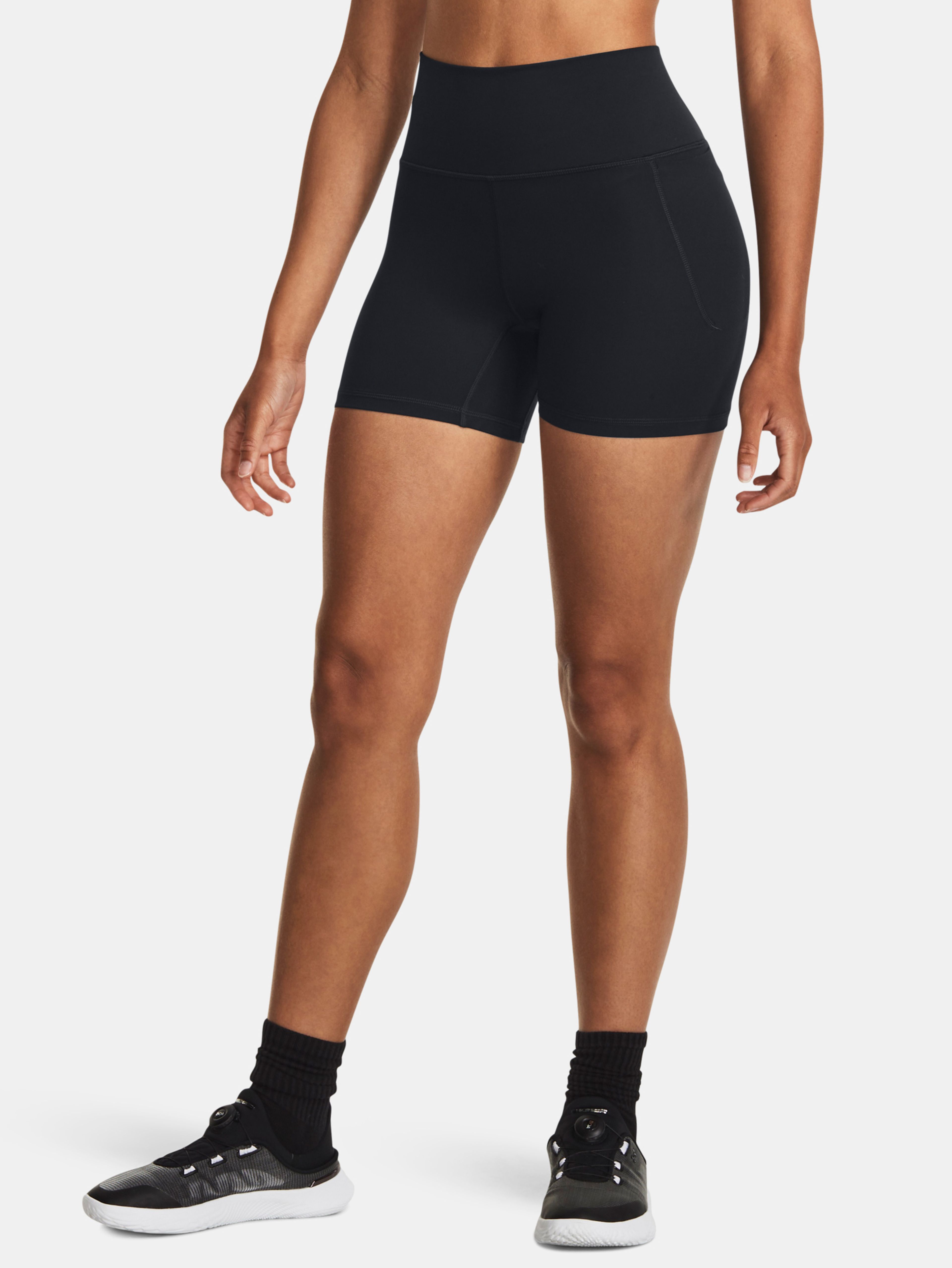 Női rövidnadrágok Under Armour Meridian Middy