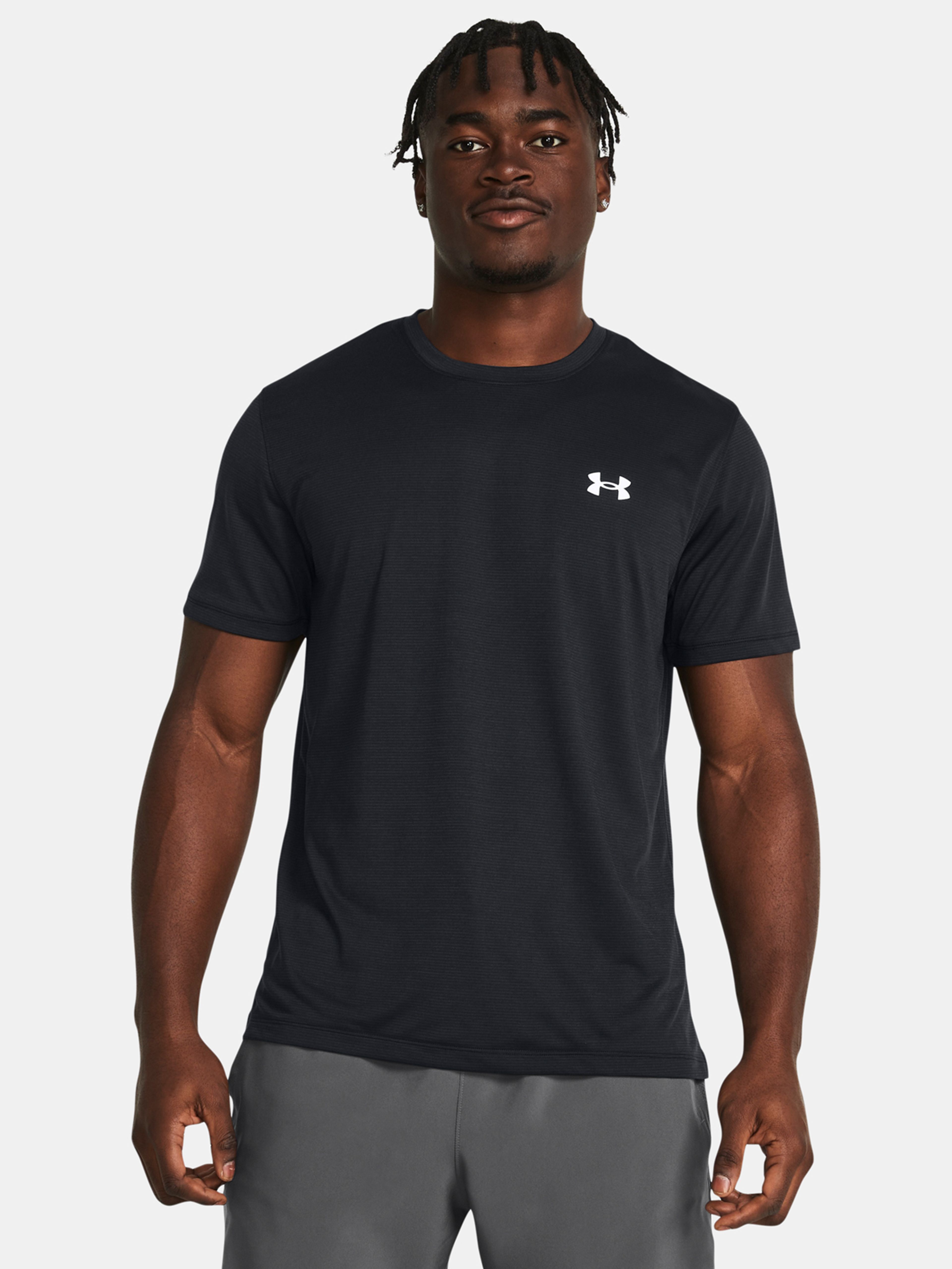 Férfi póló Under Armour UA LAUNCH SHORTSLEEVE