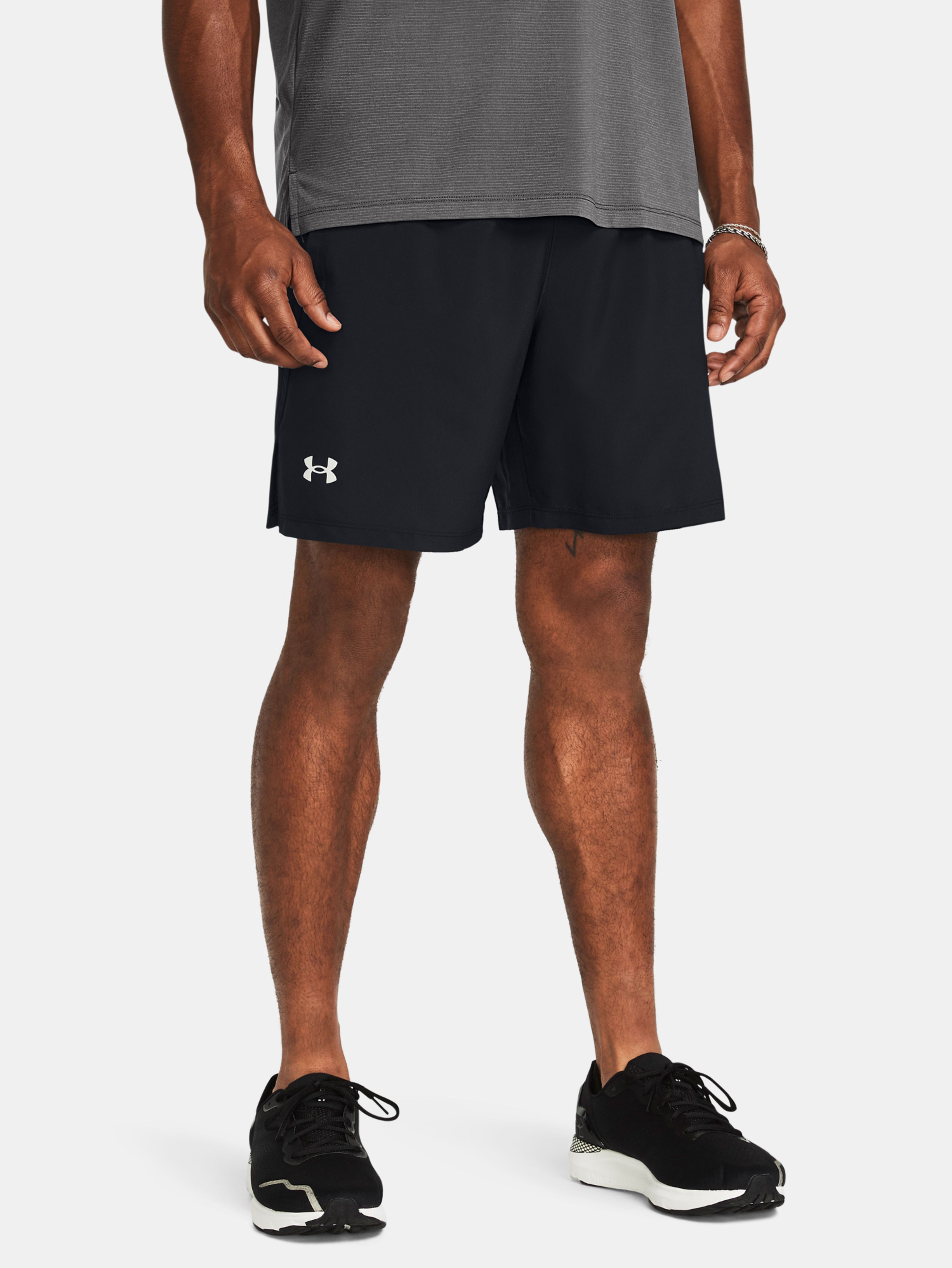 Férfi rövidnadrágok Under Armour UA LAUNCH 7'' SHORTS