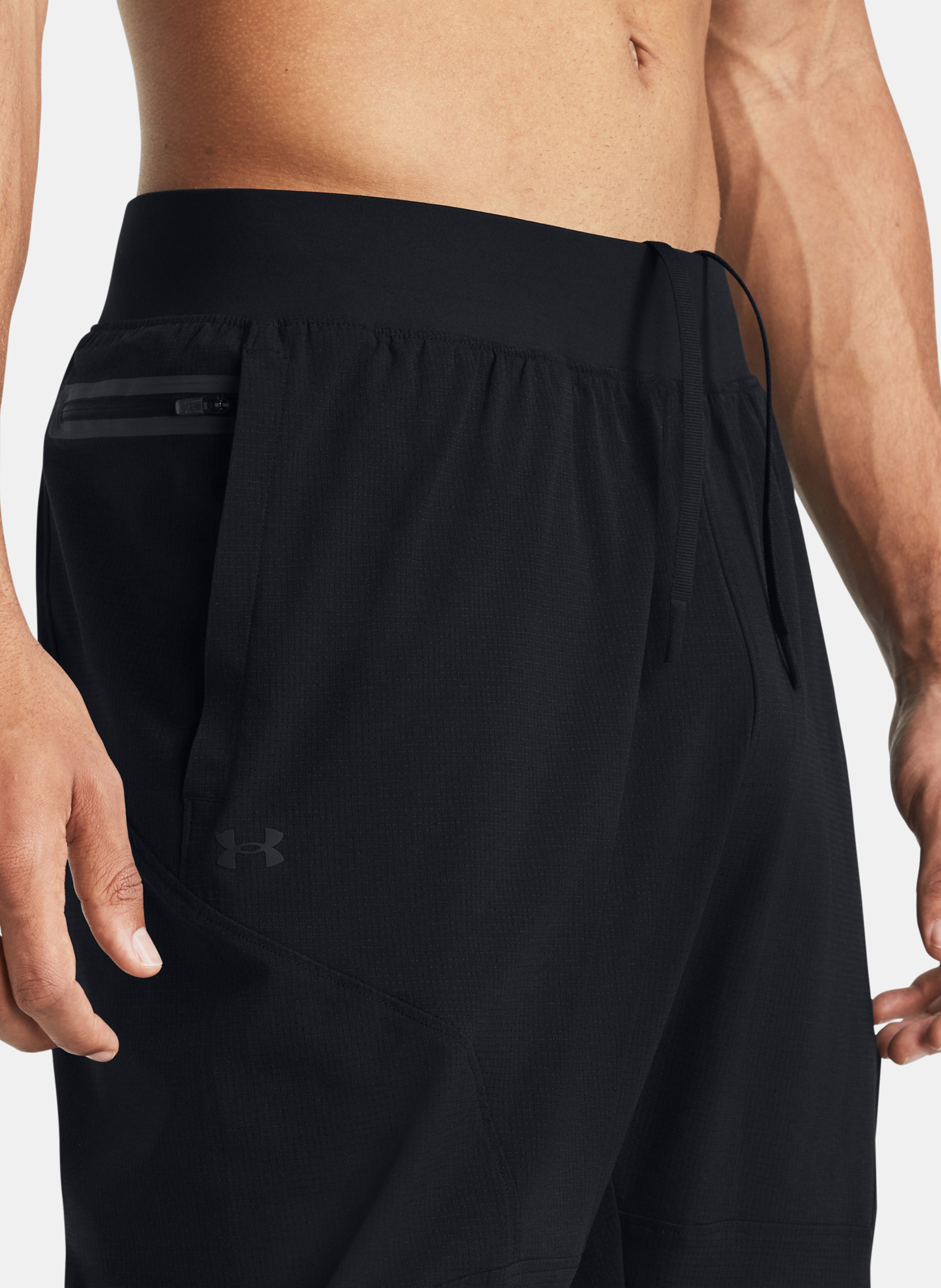 Moške športne hlače Under Armour UA Unstoppable Vented Taper - 006